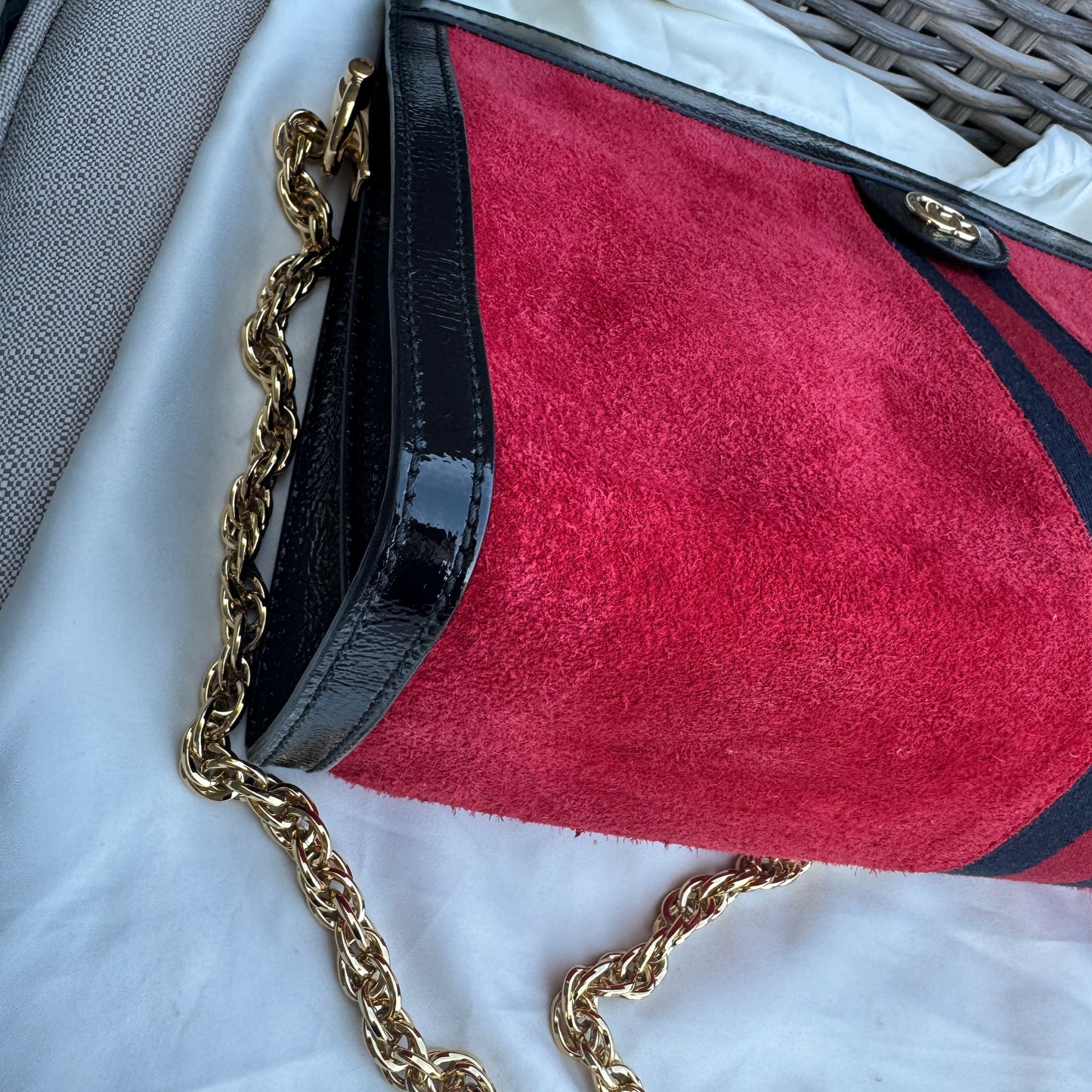 Gucci Suede Medium Ophidia Chain Shoulder Bag