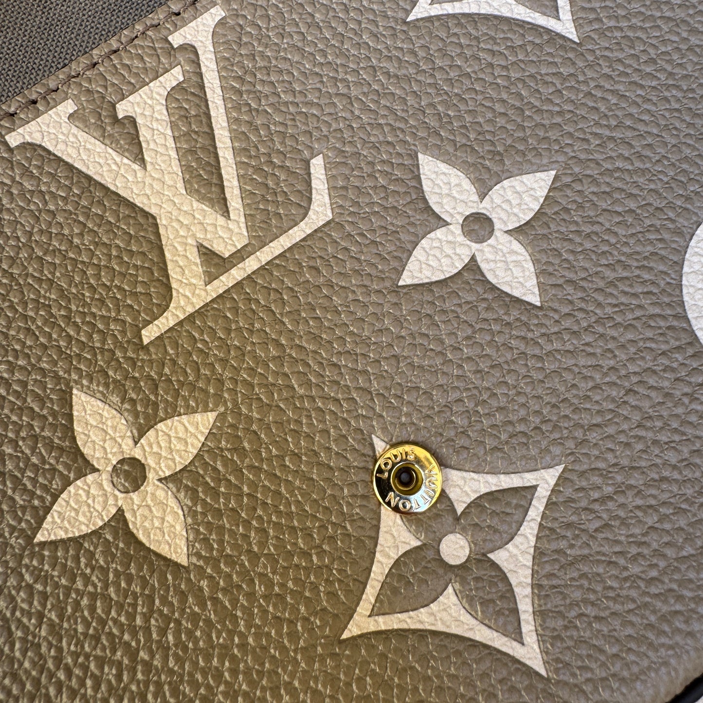 Louis Vuitton Bicolor Monogram Empreinte Pochette Félicie