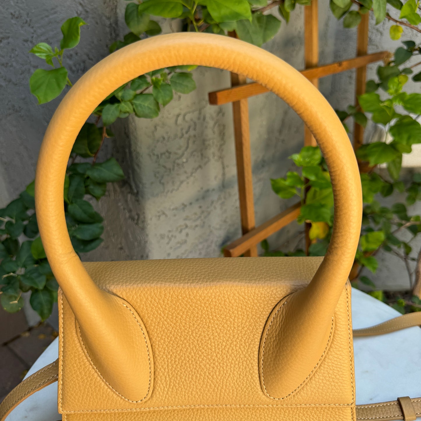 Jacquemus Le Grand Chiquito Top Handle Shoulder Bag