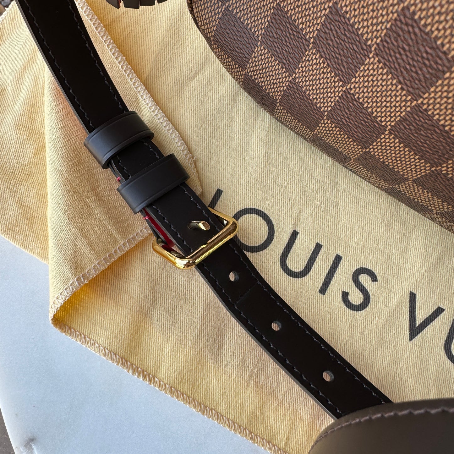 Louis Vuitton Damier Ebene South Bank Besace