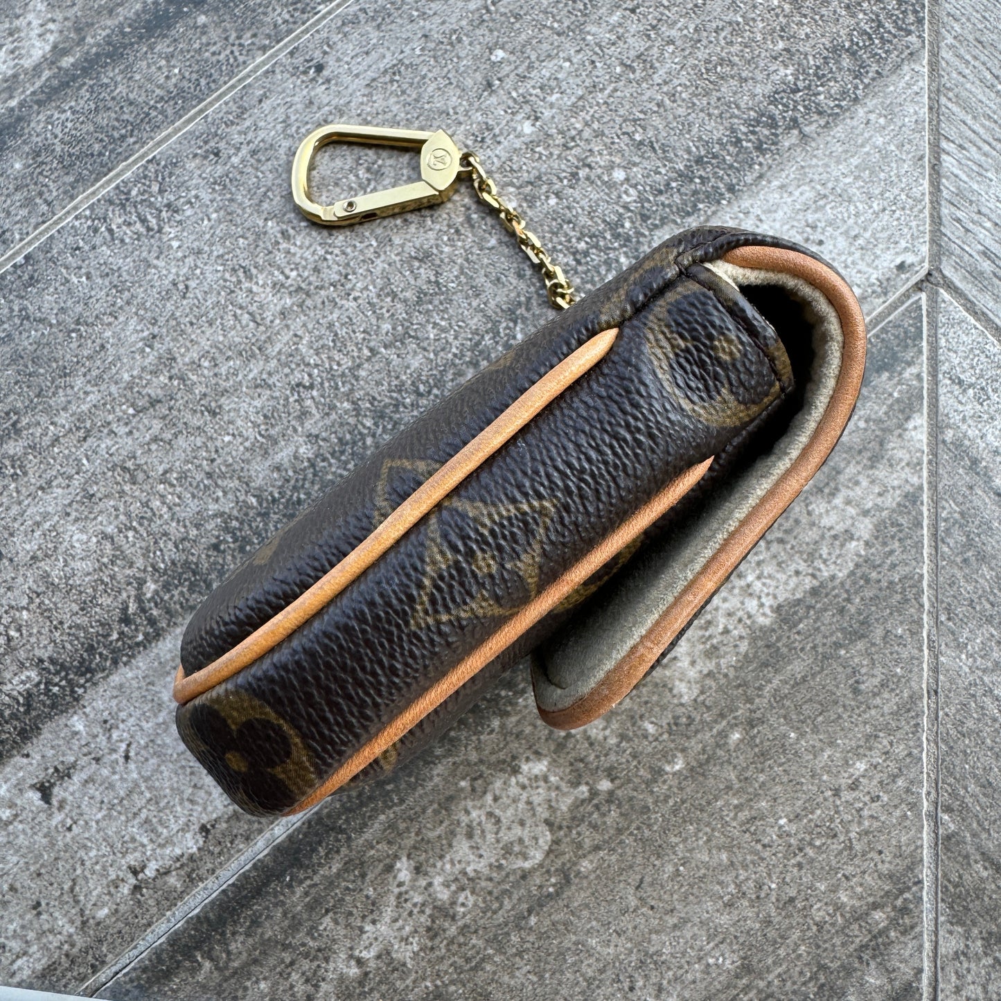 Louis Vuitton Monogram Vintage Tulum Pochette