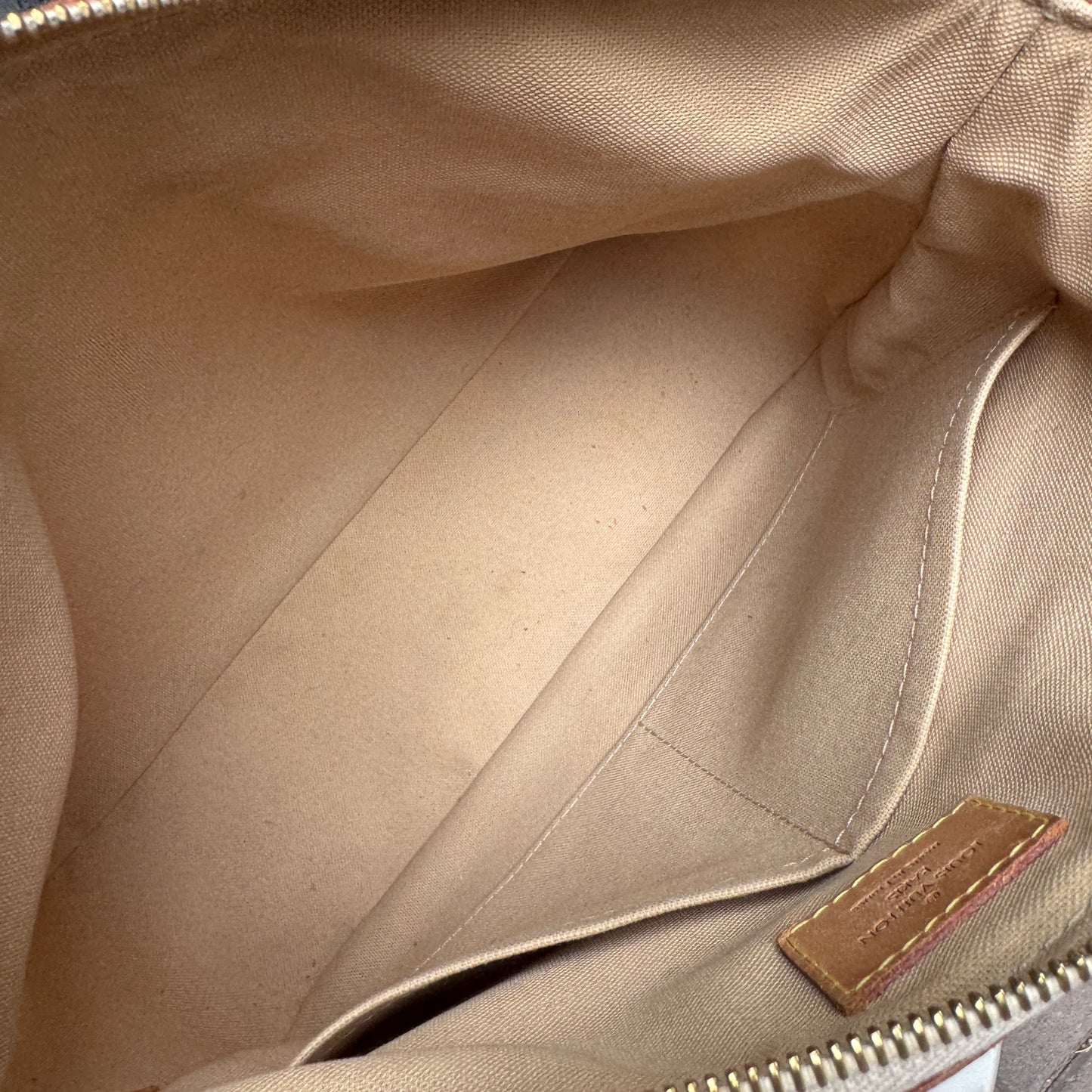 Louis Vuitton Damier Azur Siracusa PM Crossbody