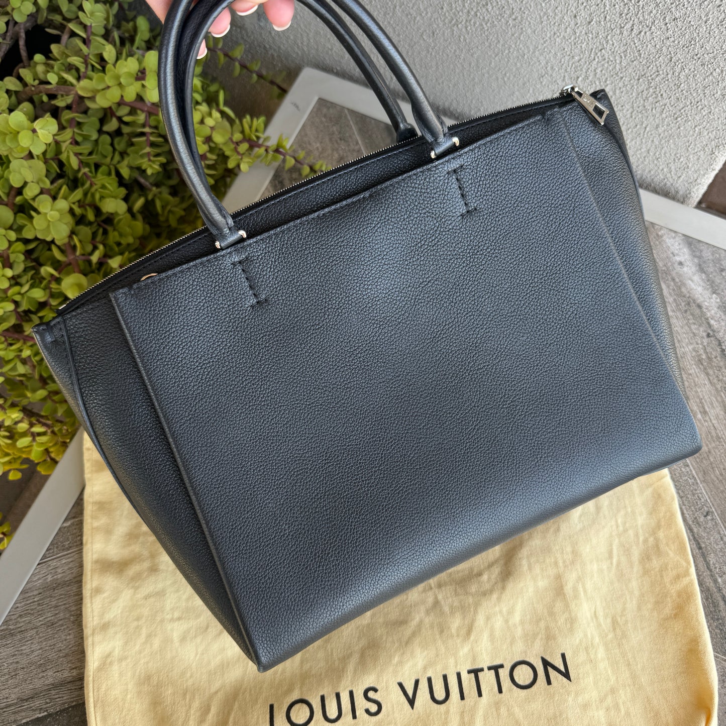 Louis Vuitton Lockmeto Leather Tote