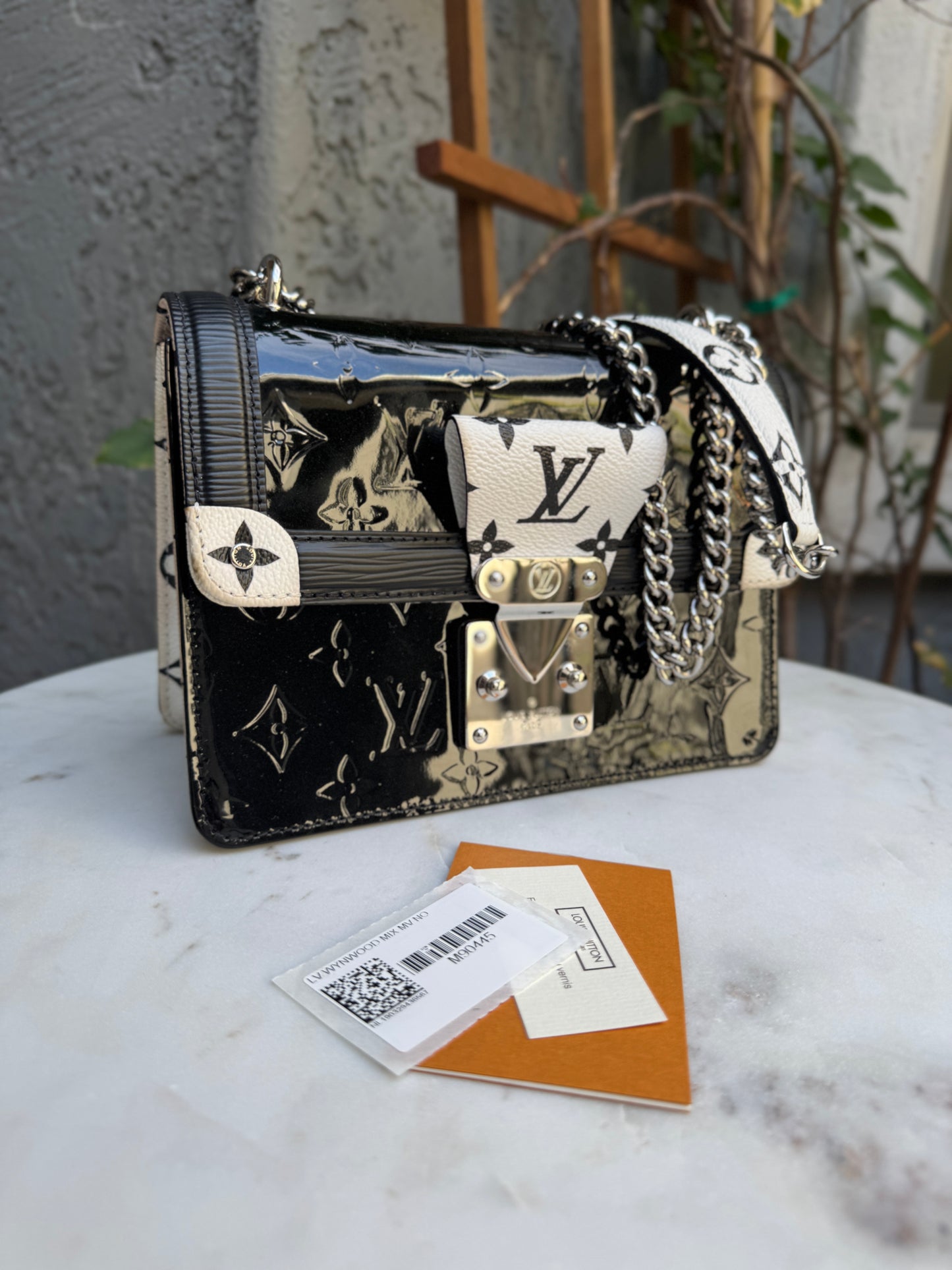 Louis Vuitton Wynwood Monogram Vernis Crossbody