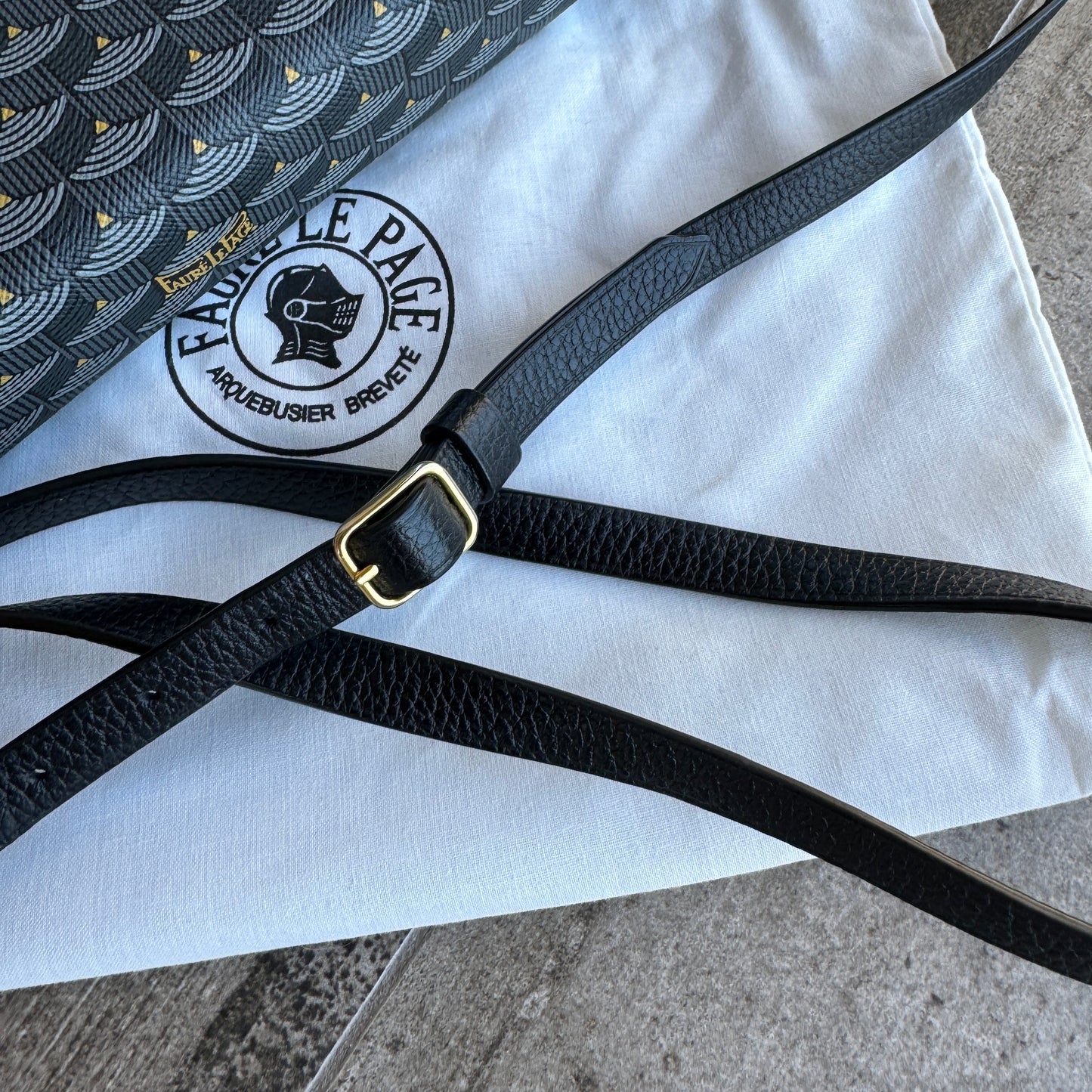 Fauré Le Page Chasse Gardée Wallet on Strap