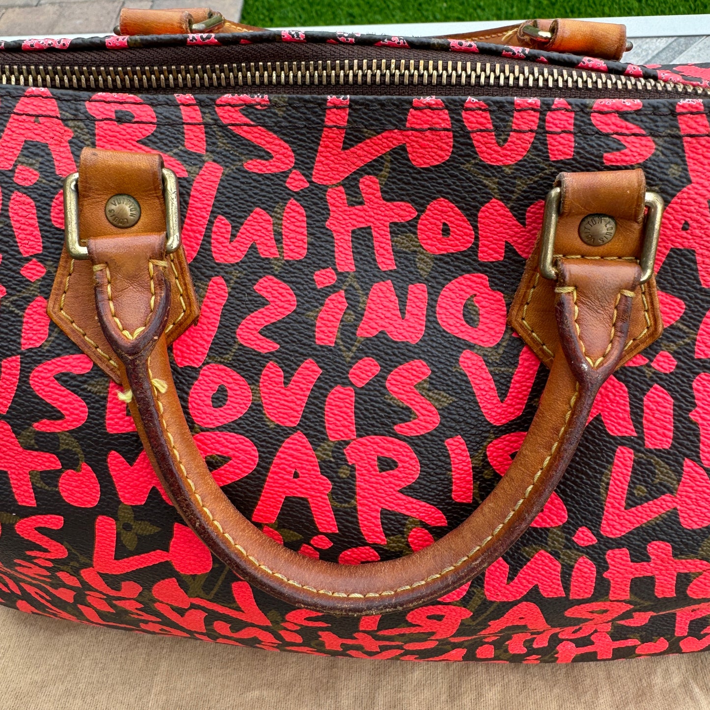 Louis Vuitton Graffiti Monogram Speedy 30