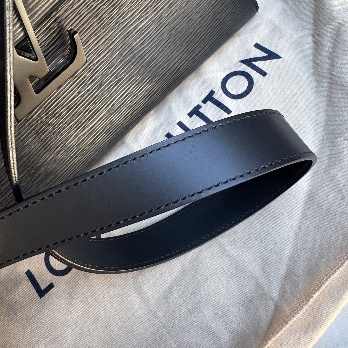 Louis Vuitton Epi Leather Grenelle MM Shoulder Bag
