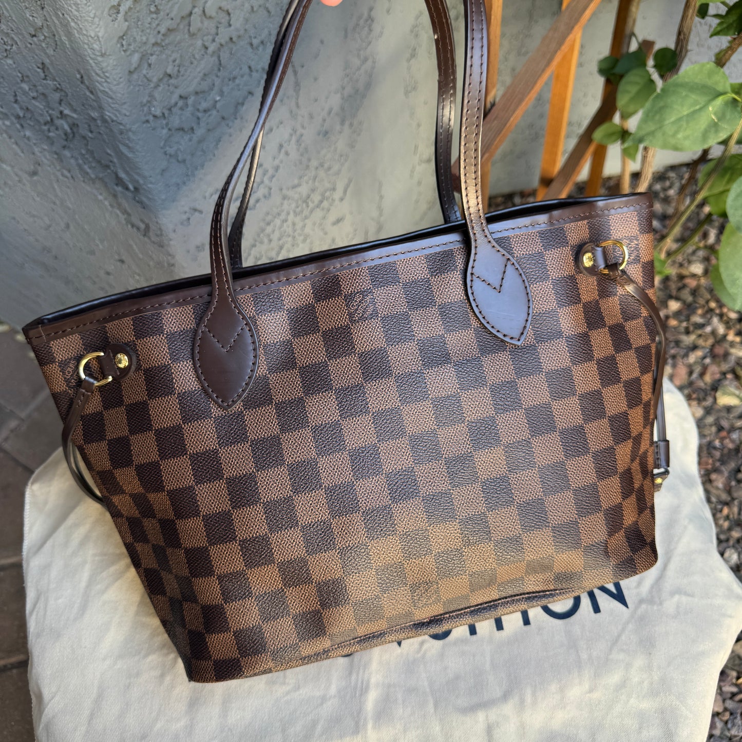 Louis Vuitton Damier Ebene Neverfull PM