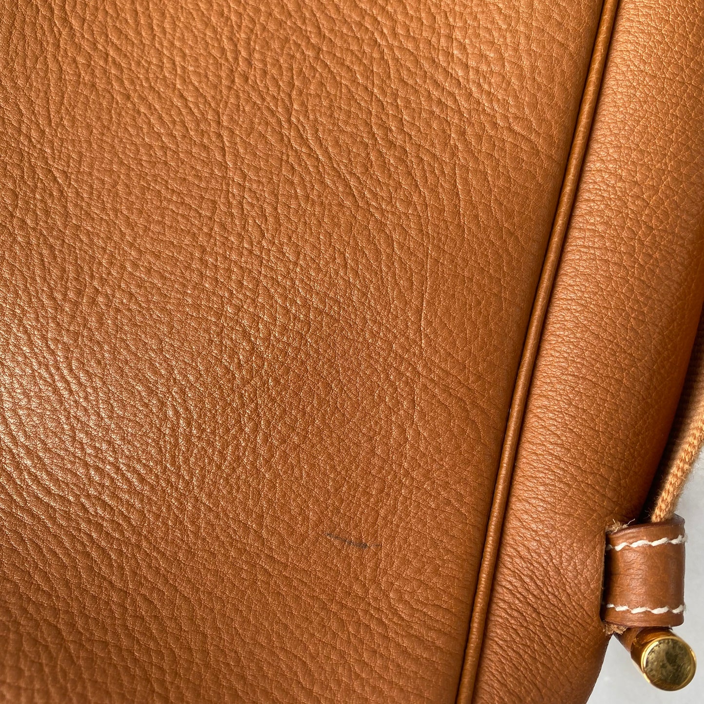 Hermès Tsako Gold Clemence Leather Shoulder Bag