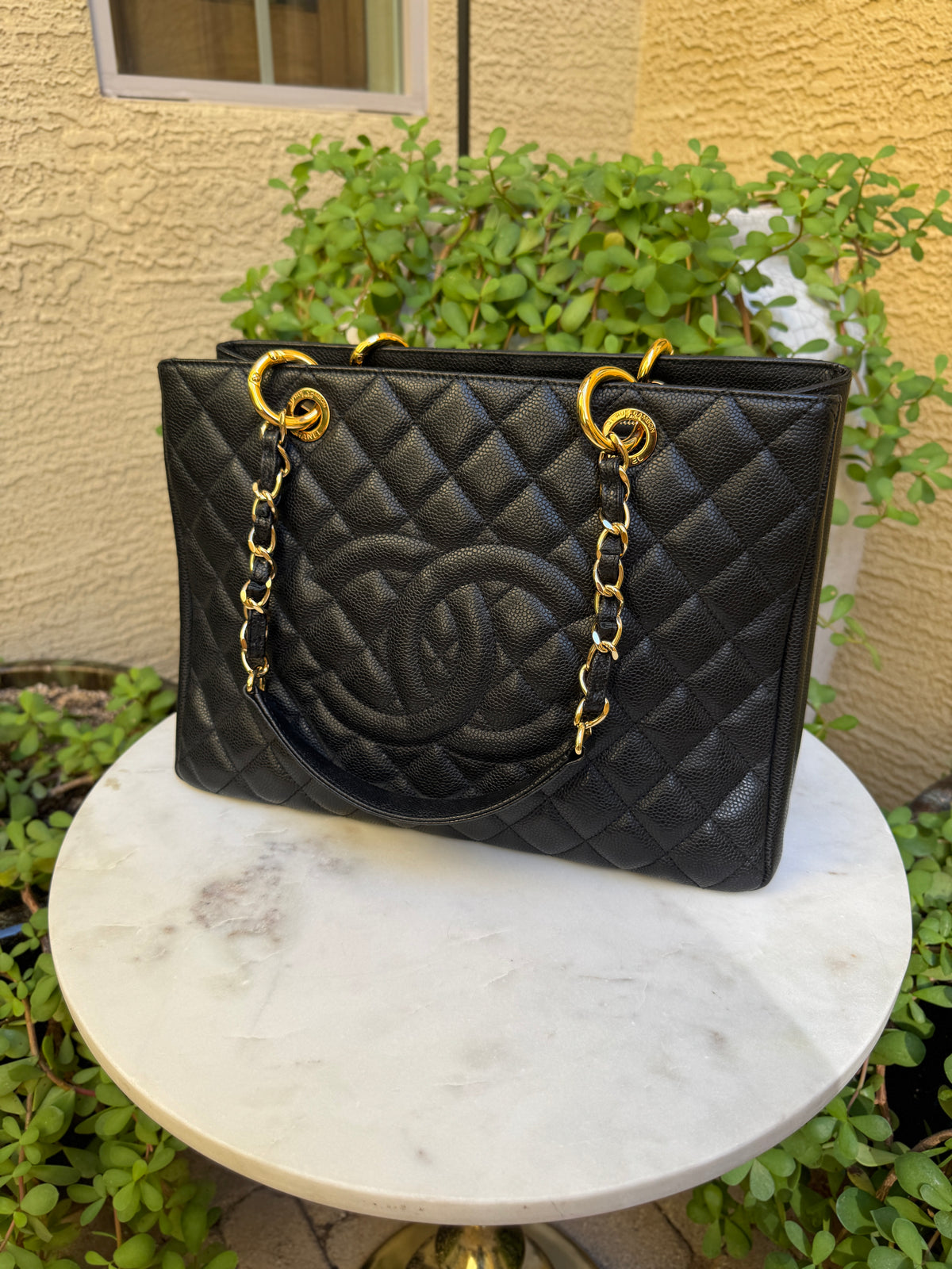 Chanel Classic Vintage Jumbo Caviar Single Flap
