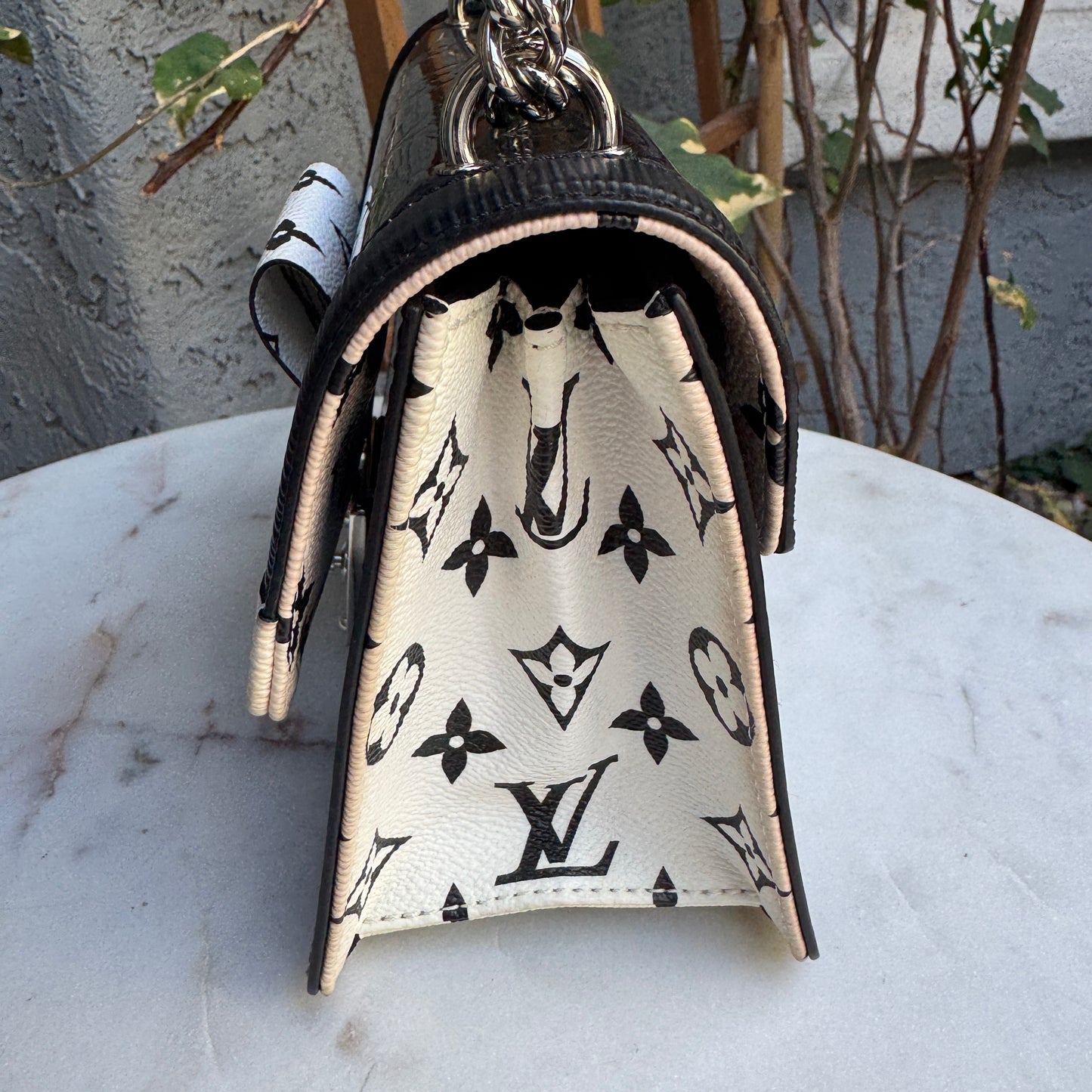 Louis Vuitton Wynwood Monogram Vernis Crossbody