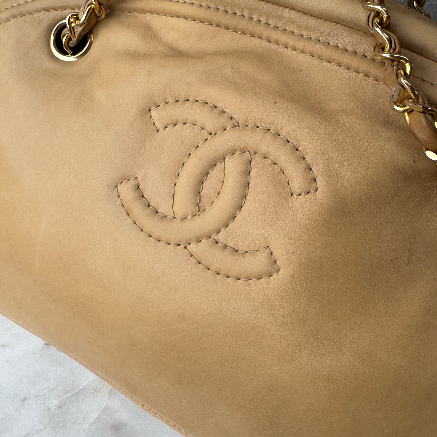 Chanel Vintage CC Chain Leather Shoulder Bag
