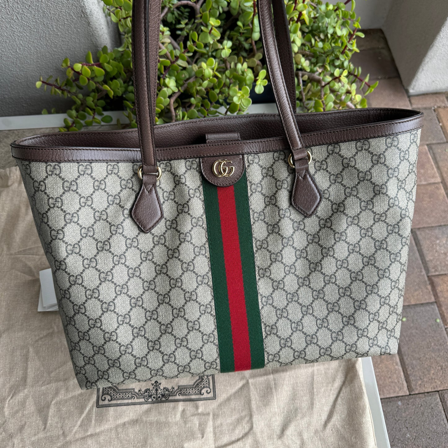Gucci GG Supreme Monogram Medium Ophidia Shopping Tote