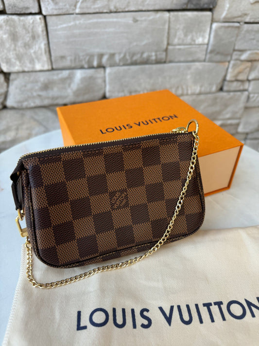 Louis Vuitton Damier Ebene Mini Pochette