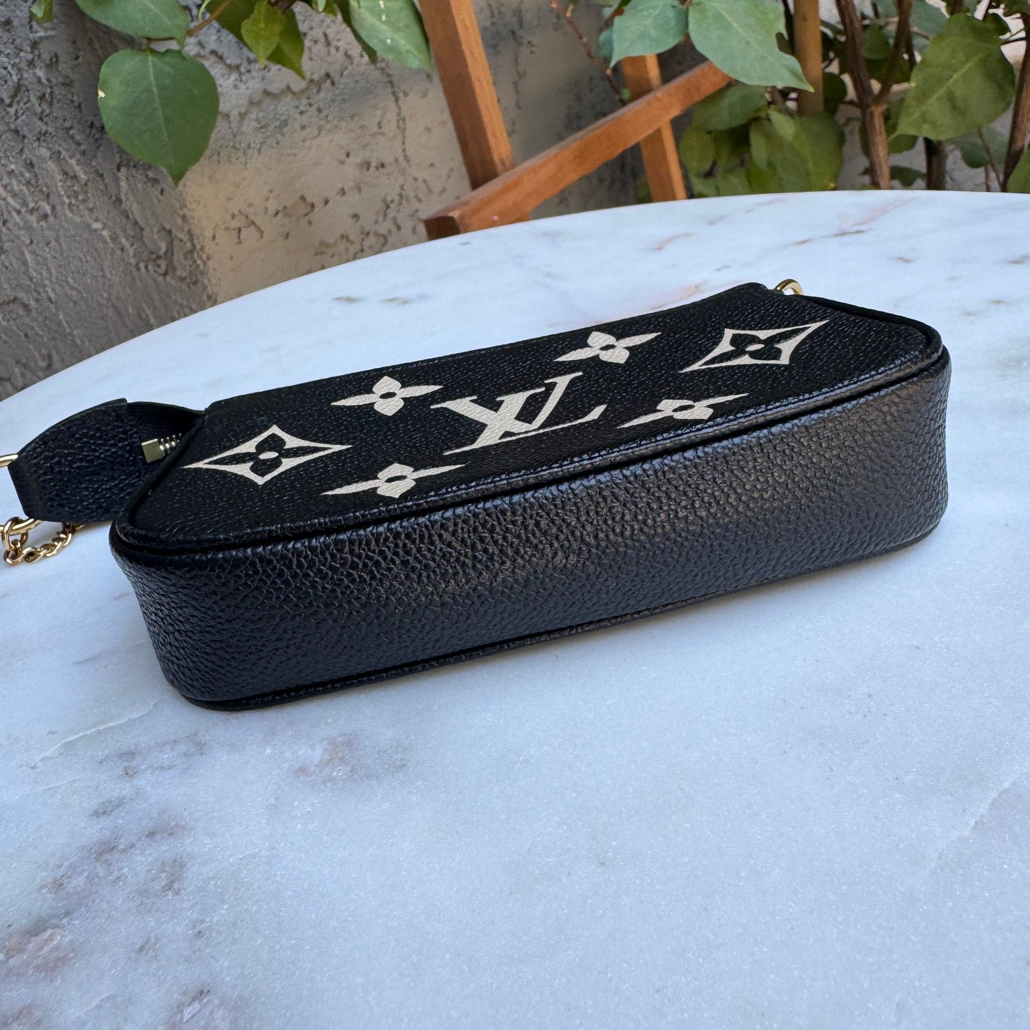 Louis Vuitton Monogram Empreinte Giant Bicolor Mini Pochette Accessoires