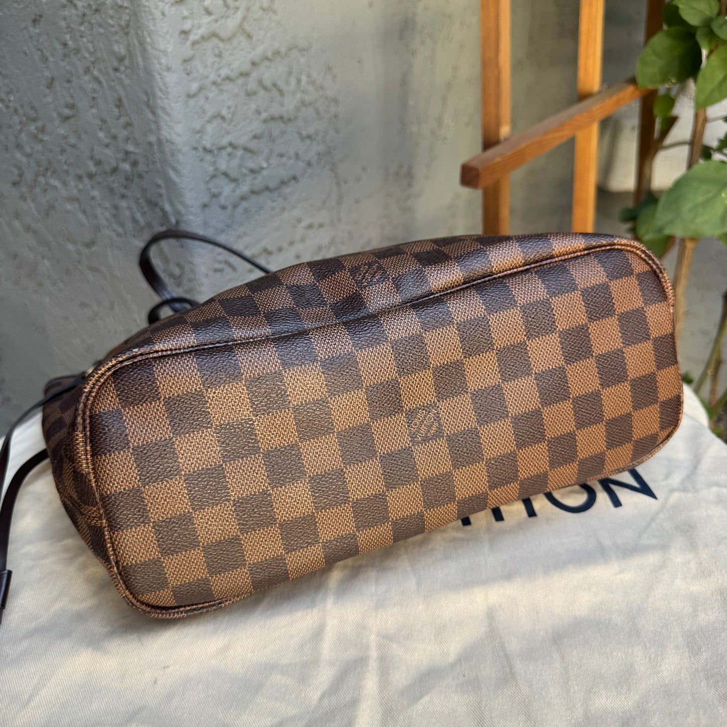 Louis Vuitton Damier Ebene Neverfull PM