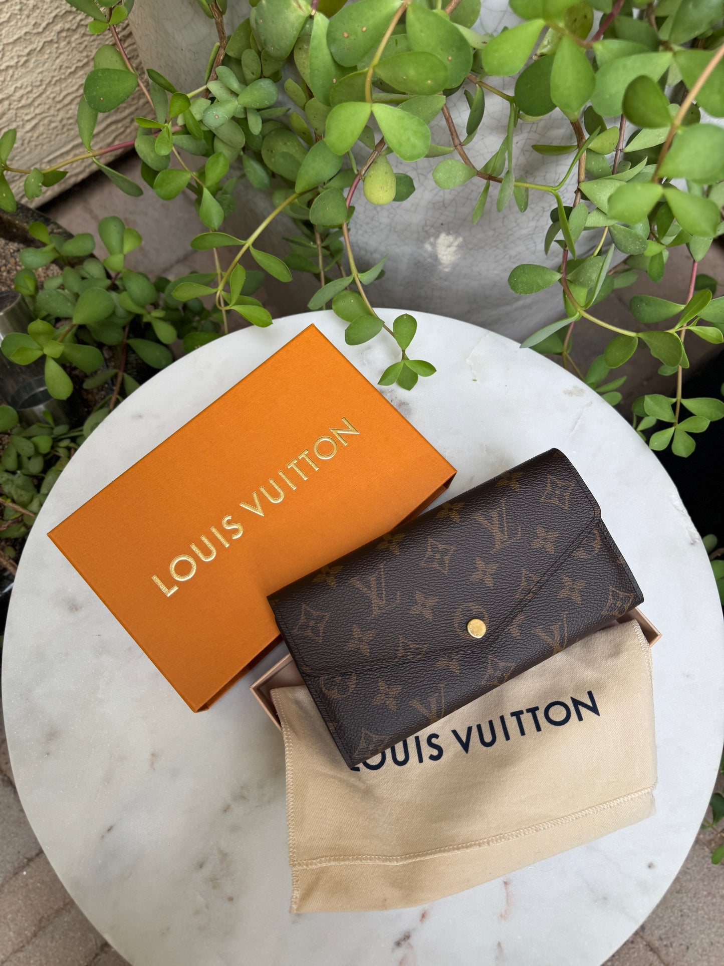 Louis Vuitton Monogram Sarah Wallet