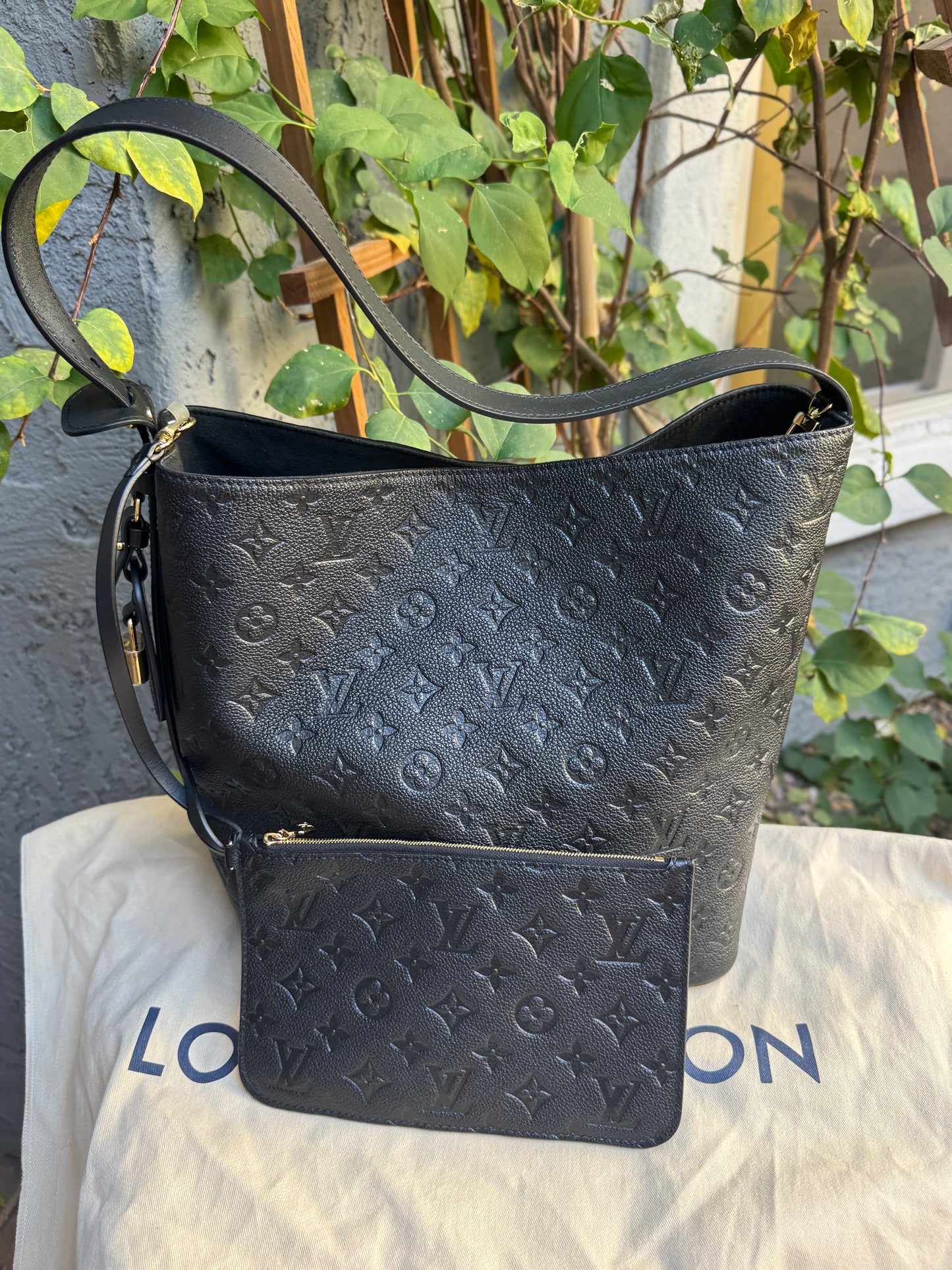 Louis Vuitton All In GM