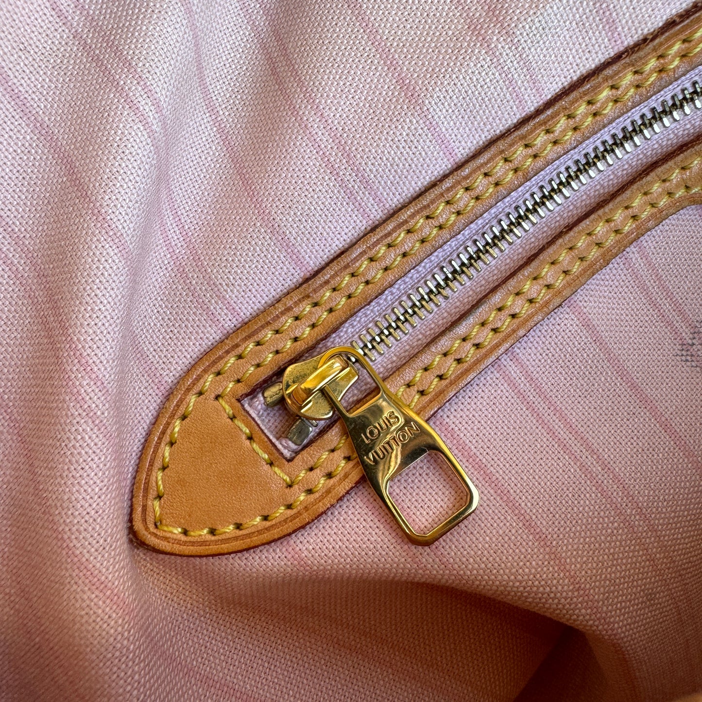 Louis Vuitton Damier Azur Delightful PM