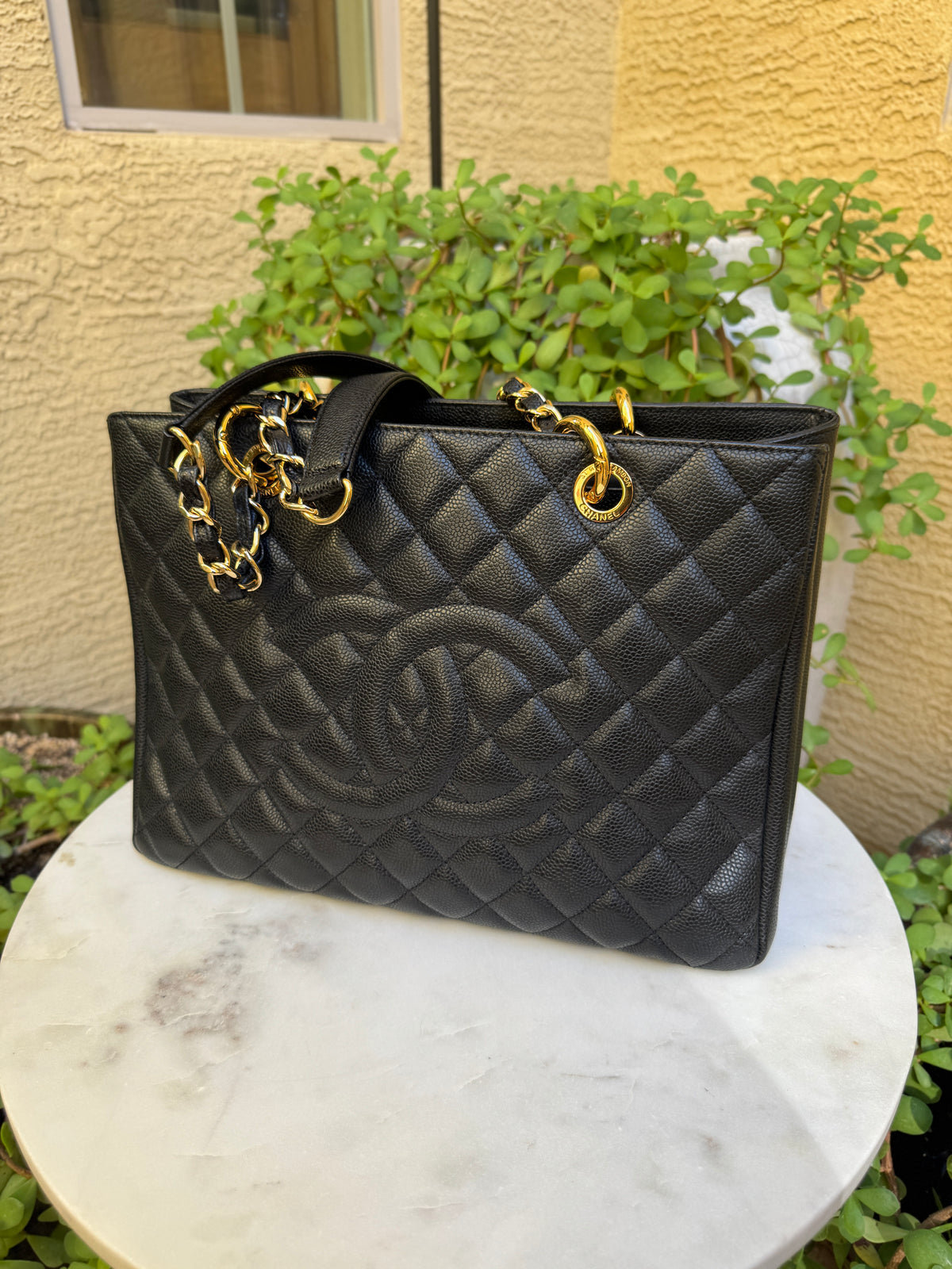 Chanel Classic Vintage Jumbo Caviar Single Flap