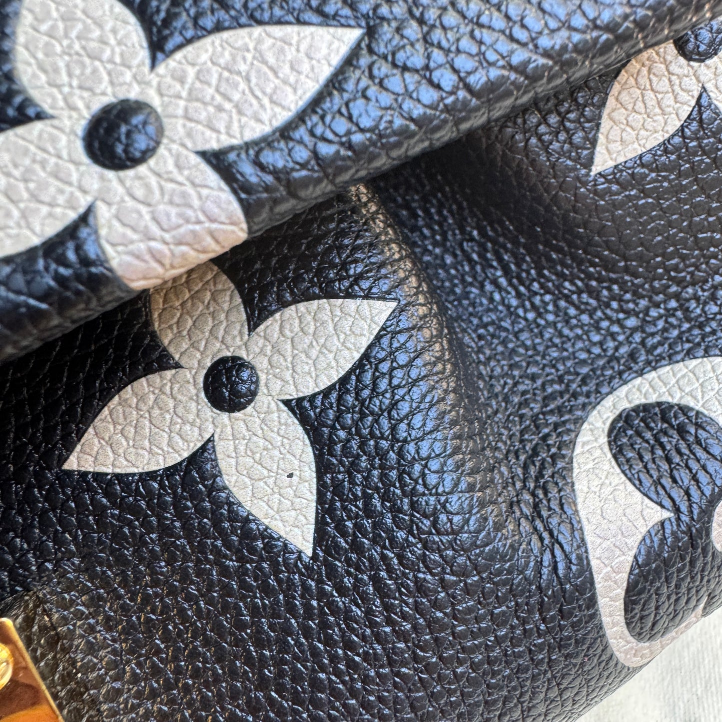 Louis Vuitton Giant Bicolor Monogram Empreinte Favorite NM Crossbody