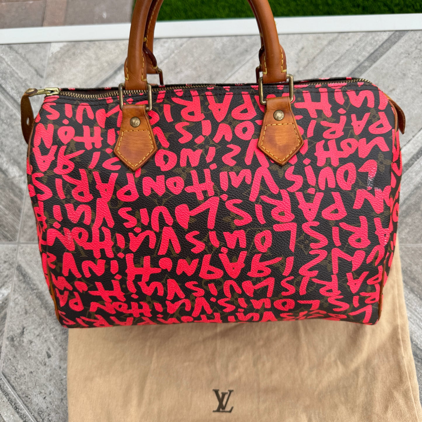 Louis Vuitton Graffiti Monogram Speedy 30