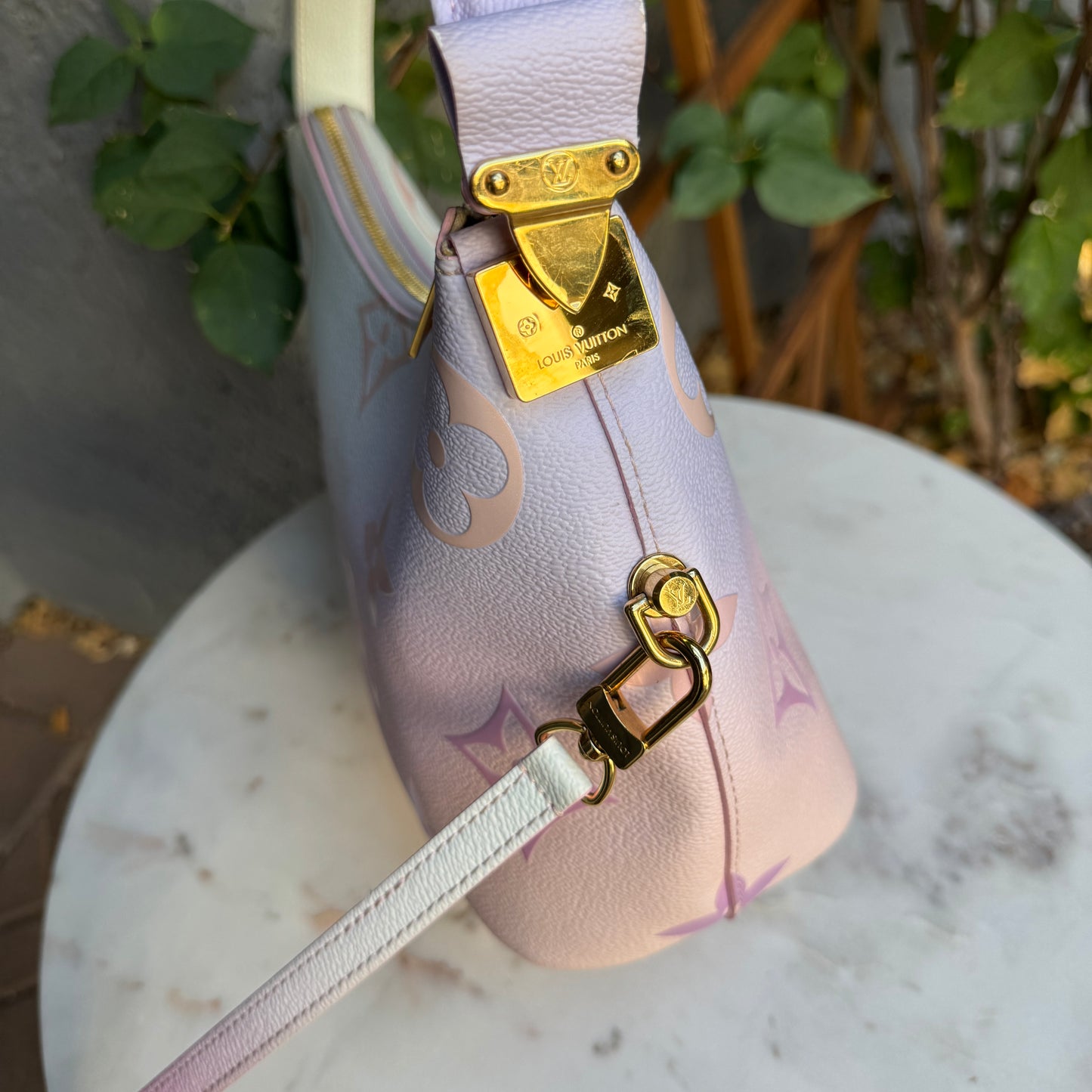 Louis Vuitton Marshmallow Spring in the City Hobo