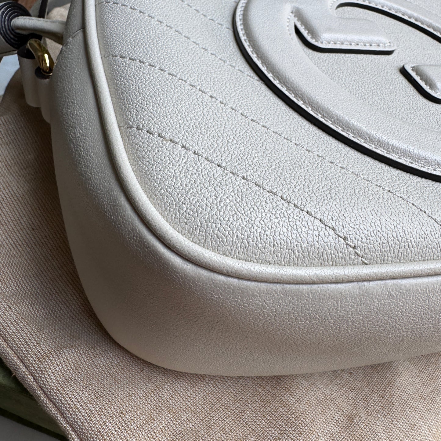 Gucci Blondie Small Leather Camera Bag Crossbody