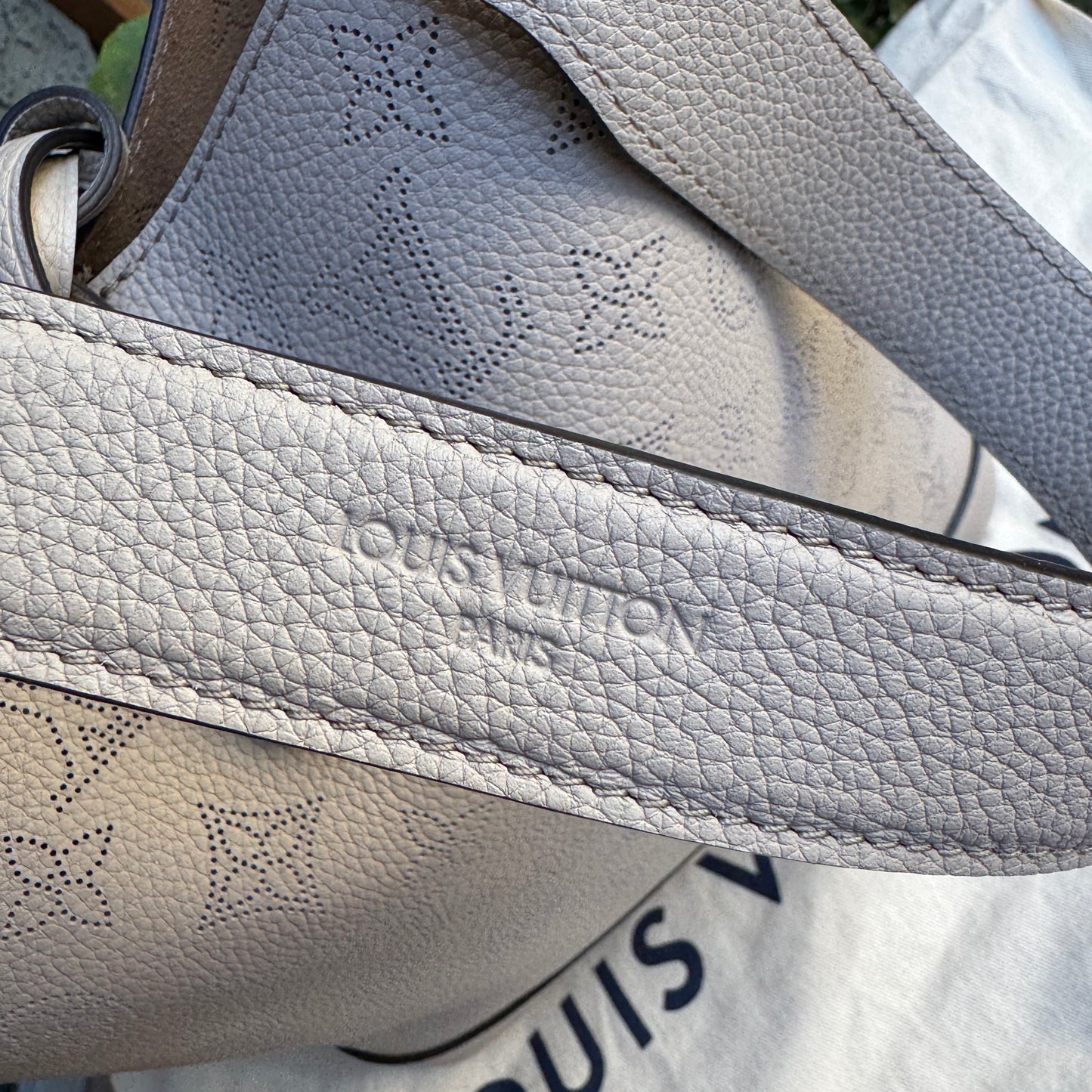 Louis Vuitton Mahina Leather Flore Bucket Shoulder Bag