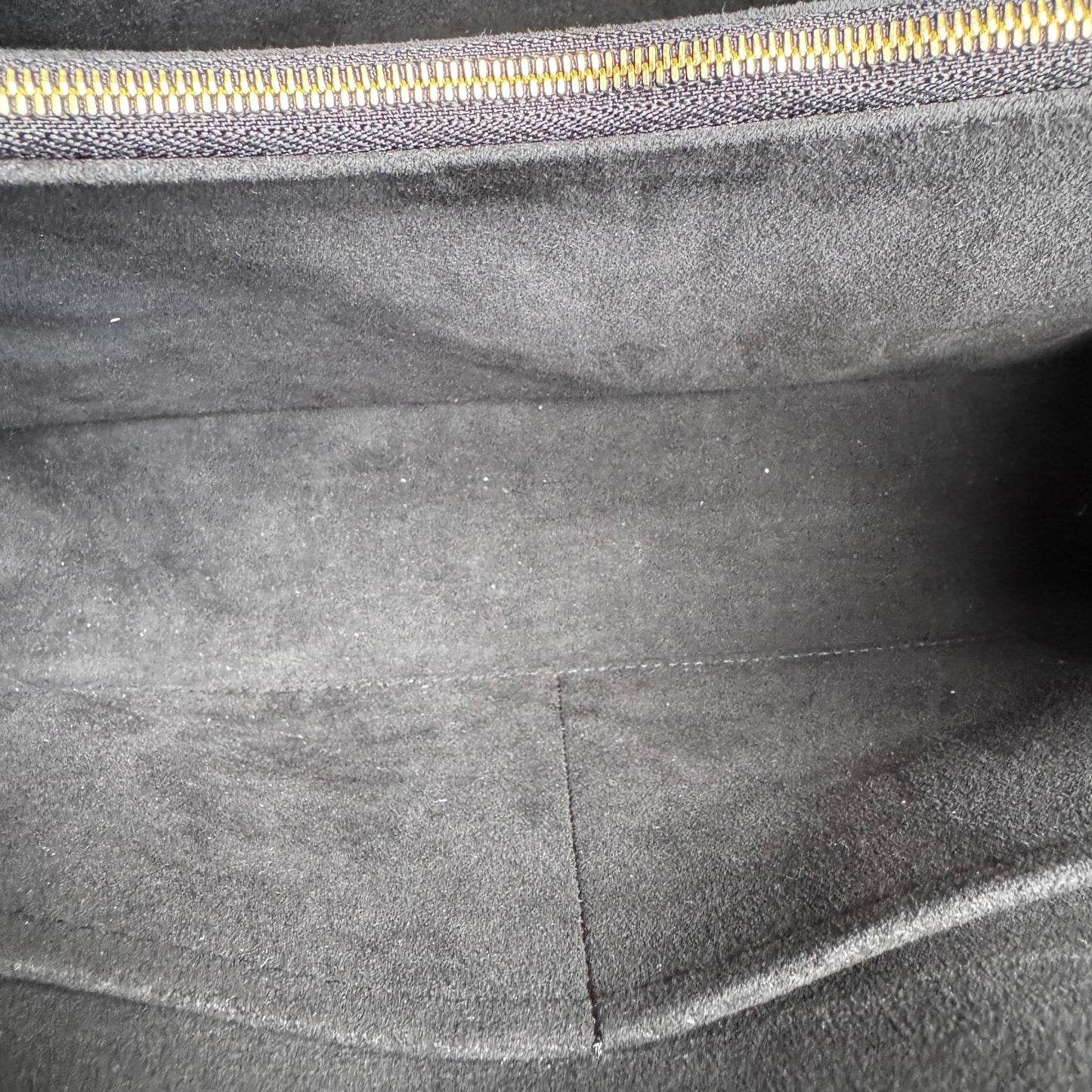 Louis Vuitton Babylone MM Empreinte Leather Tote