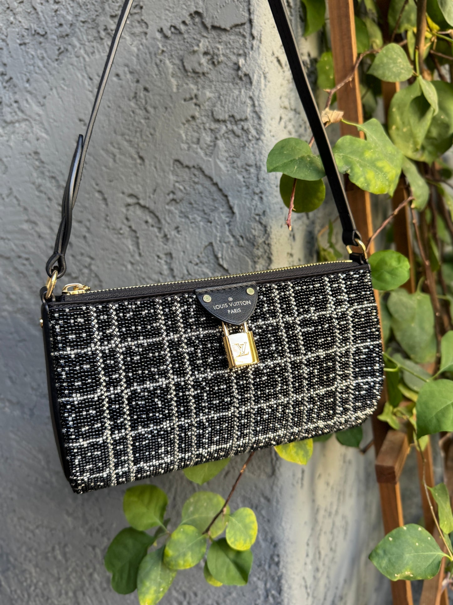 Louis Vuitton Beaded Pochette Tirette Limited Edition Shoulder Bag