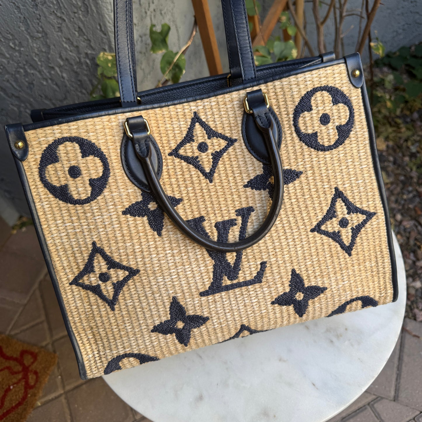 Louis Vuitton Monogram Giant Raffia OnTheGo MM