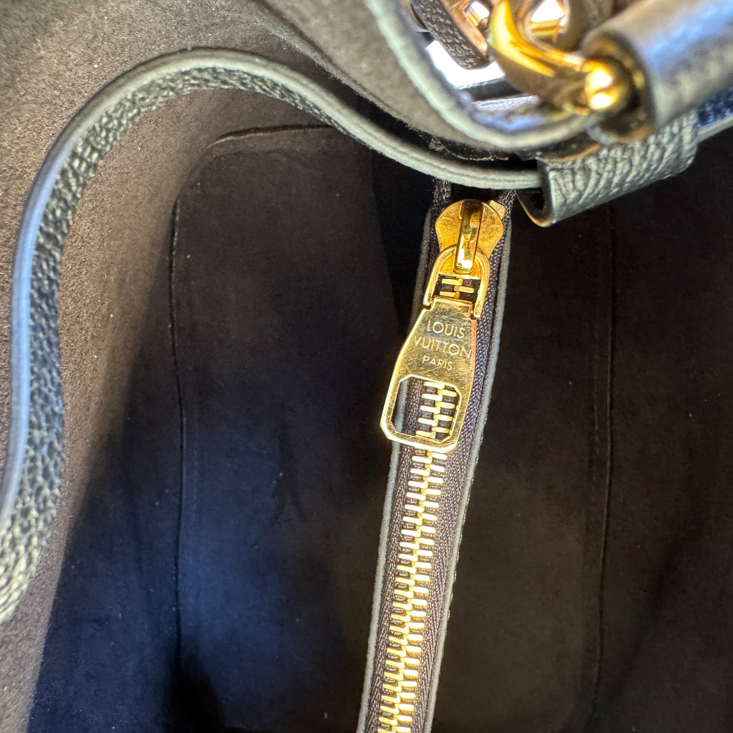 Louis Vuitton Monogram Empreinte NéoNoé MM