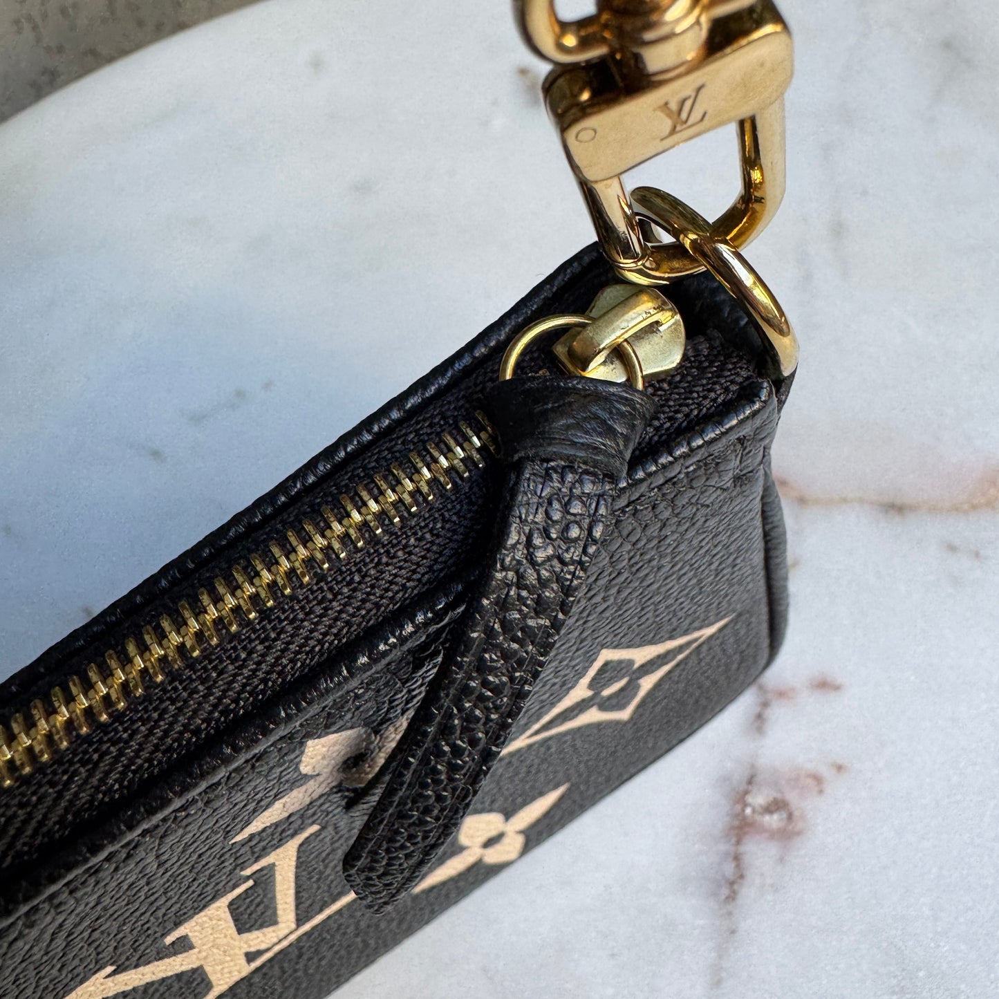 Louis Vuitton Monogram Empreinte Giant Bicolor Mini Pochette Accessoires