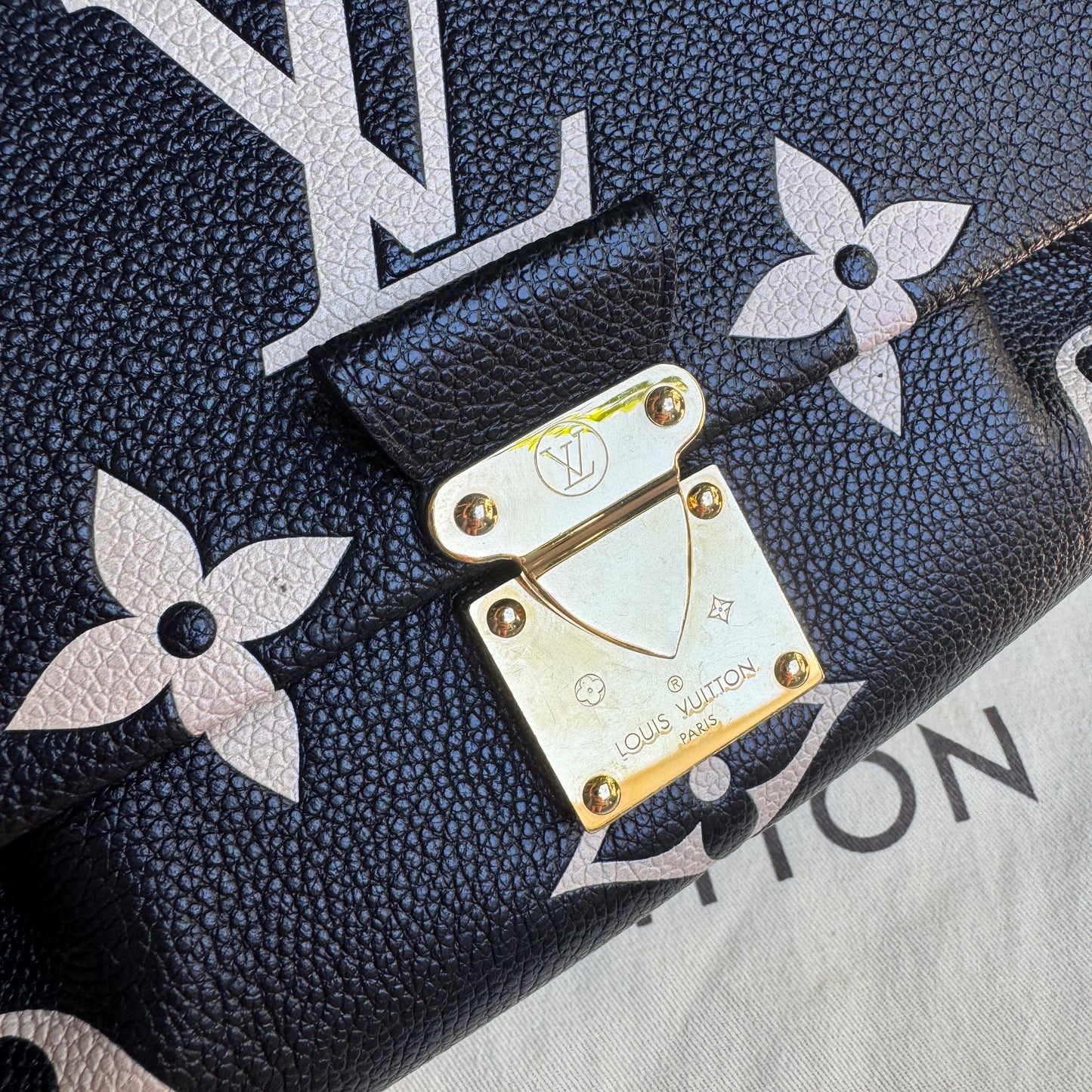 Louis Vuitton Giant Bicolor Monogram Empreinte Favorite NM Crossbody