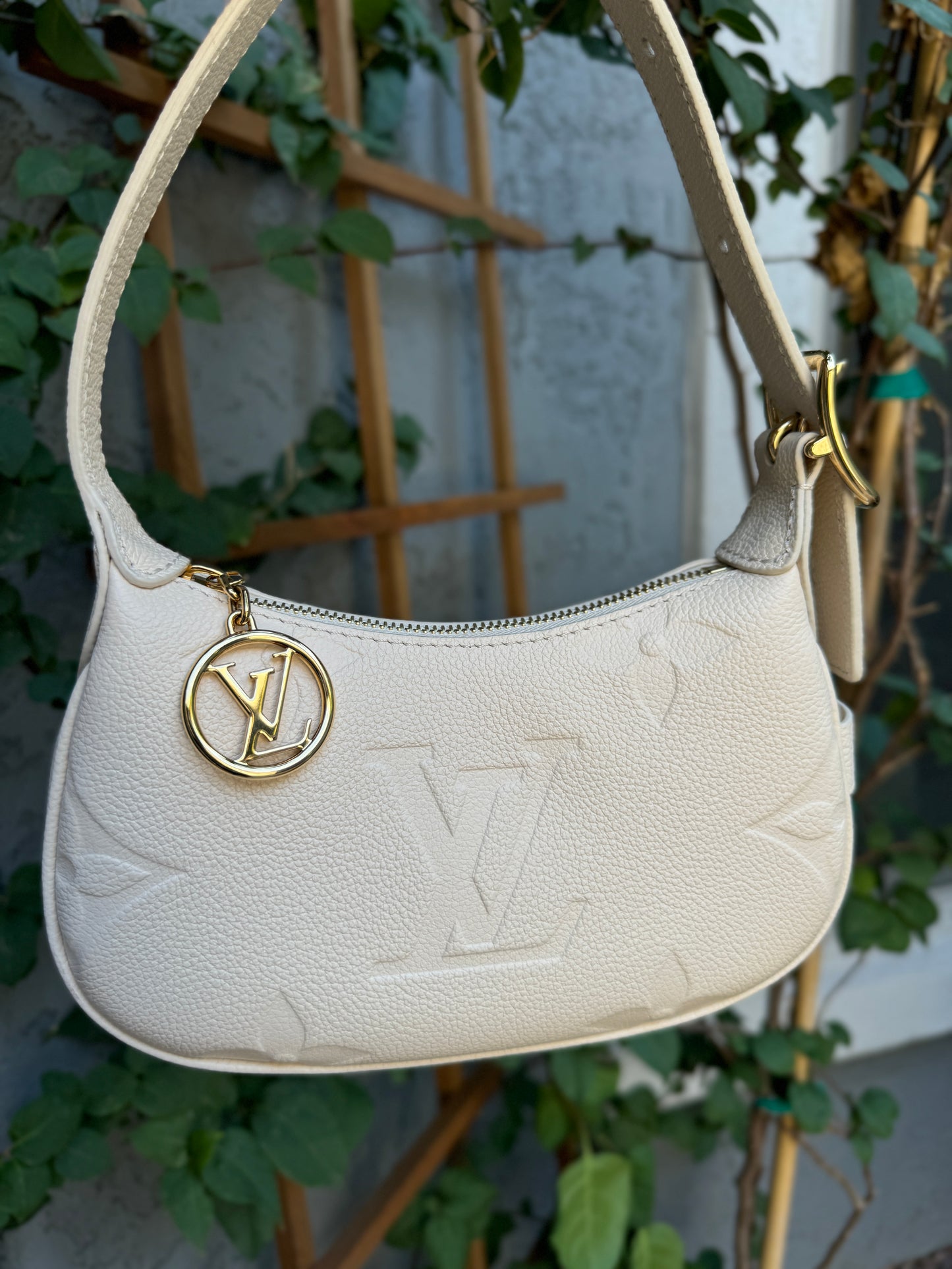 Louis Vuitton Empreinte Mini Moon
