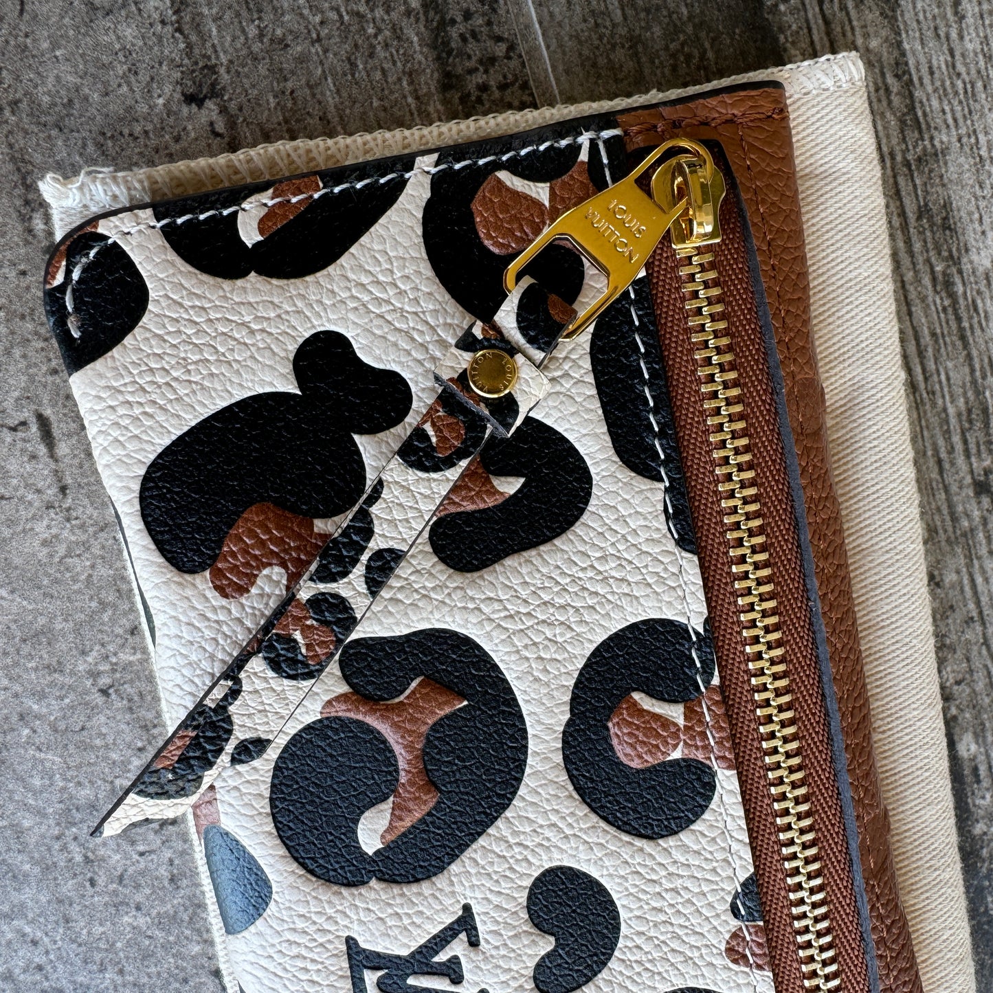 Louis Vuitton Empreinte Monogram Giant Wild At Heart Key Pouch