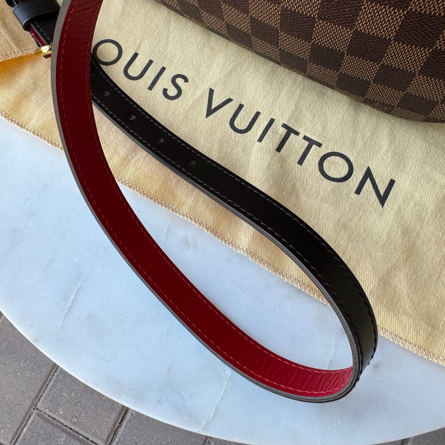 Louis Vuitton Damier Ebene South Bank Besace