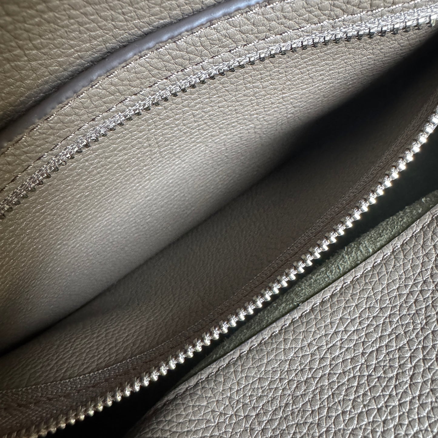 Tory Burch Lee Radziwill Pebbled Leather Shoulder Bag