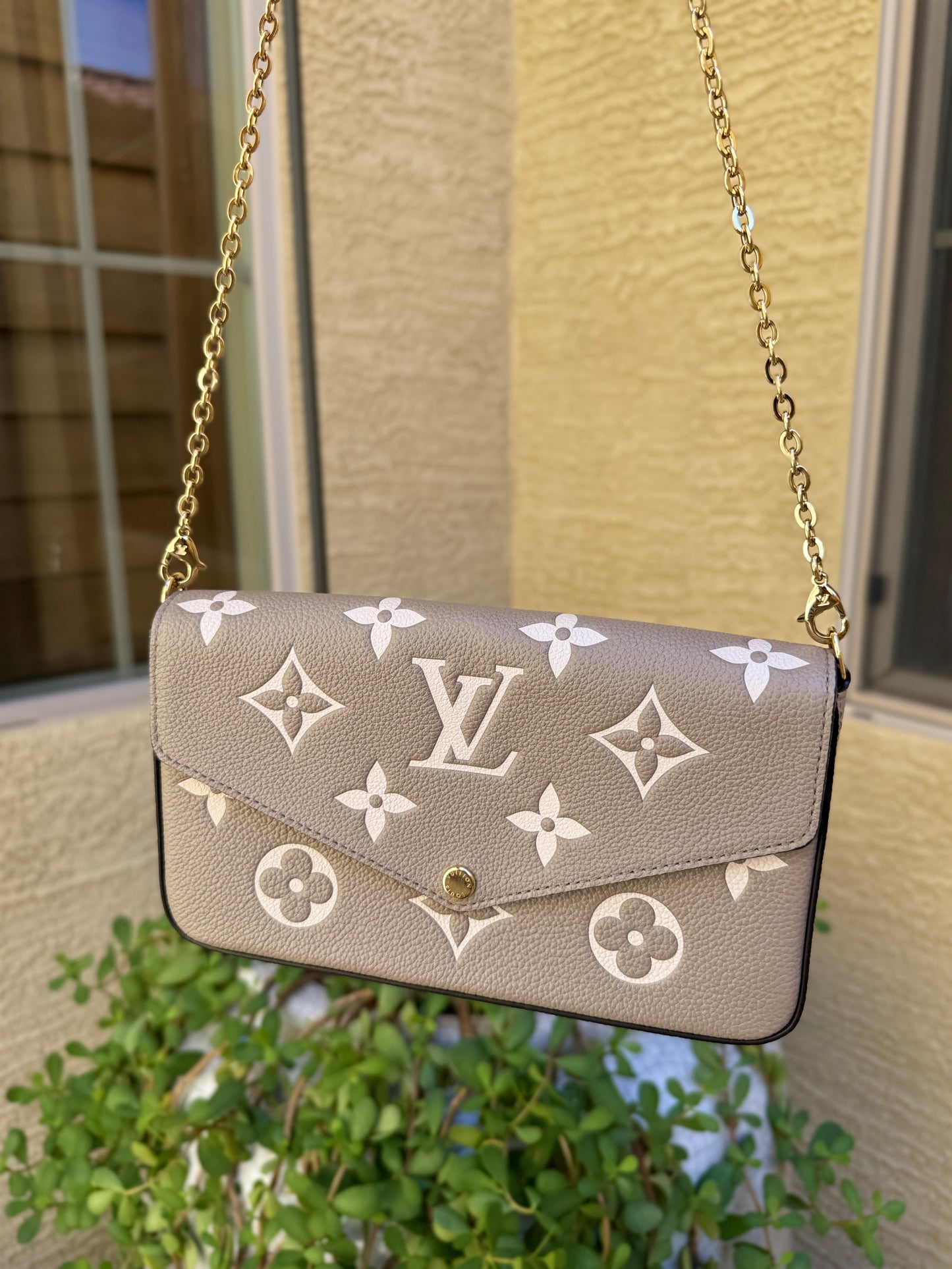 Louis Vuitton Bicolor Monogram Empreinte Pochette Félicie