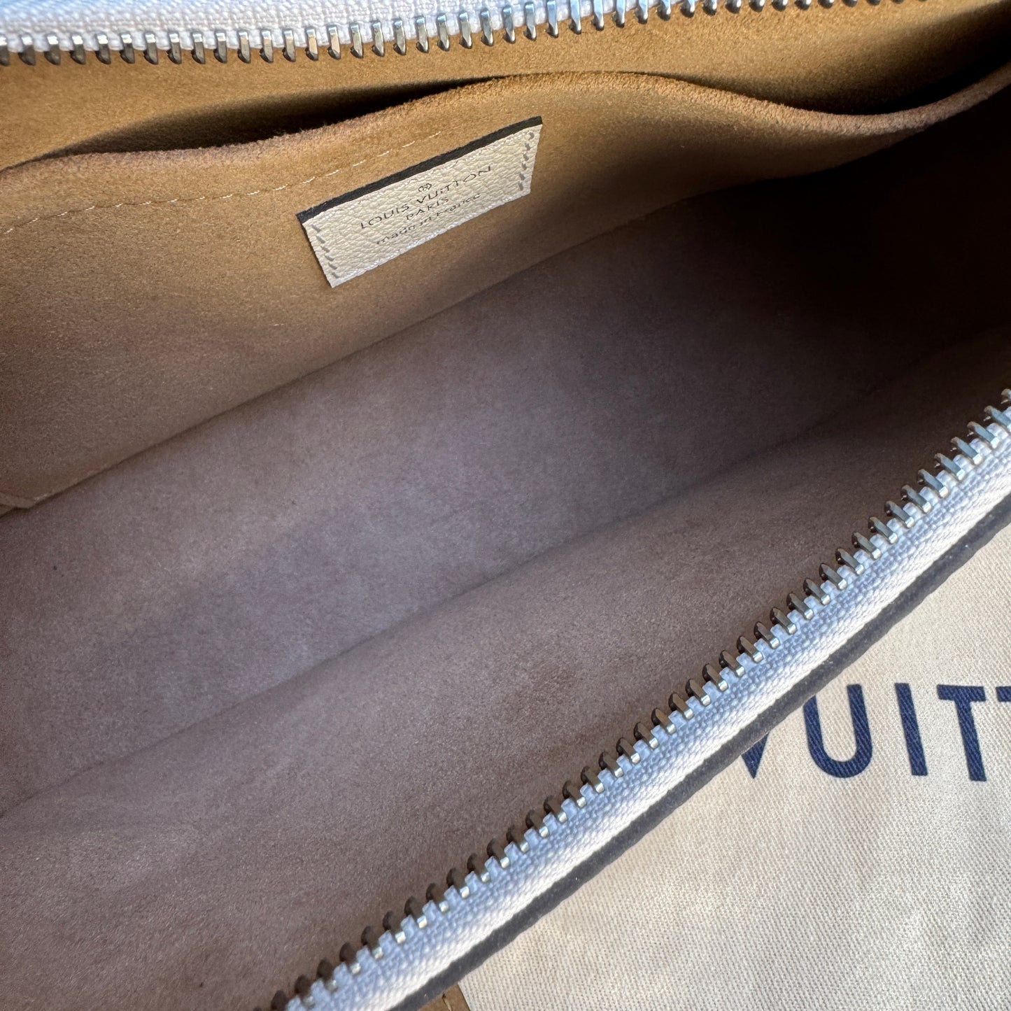 Louis Vuitton Quartz Epi Leather Marelle Crossbody