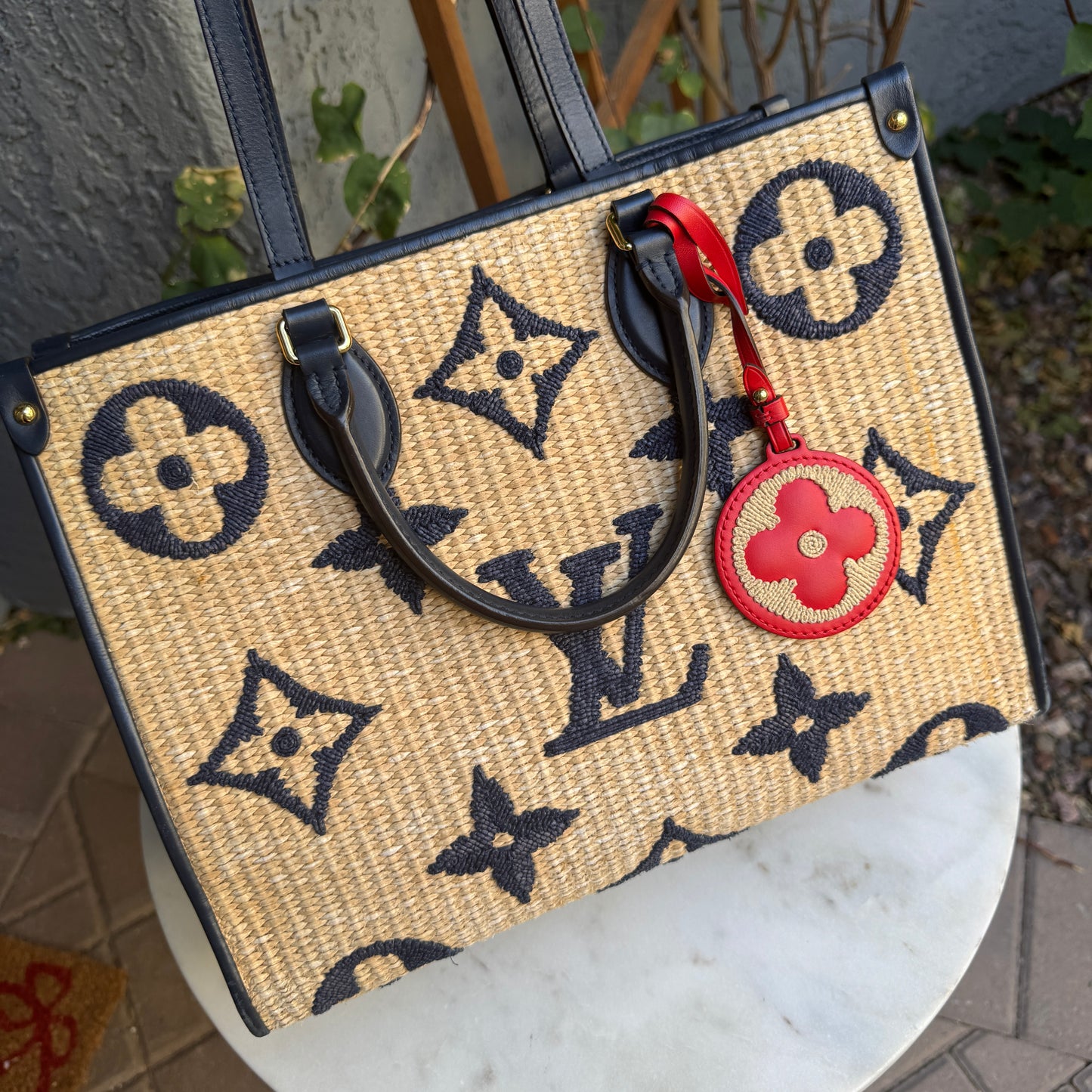 Louis Vuitton Monogram Giant Raffia OnTheGo MM
