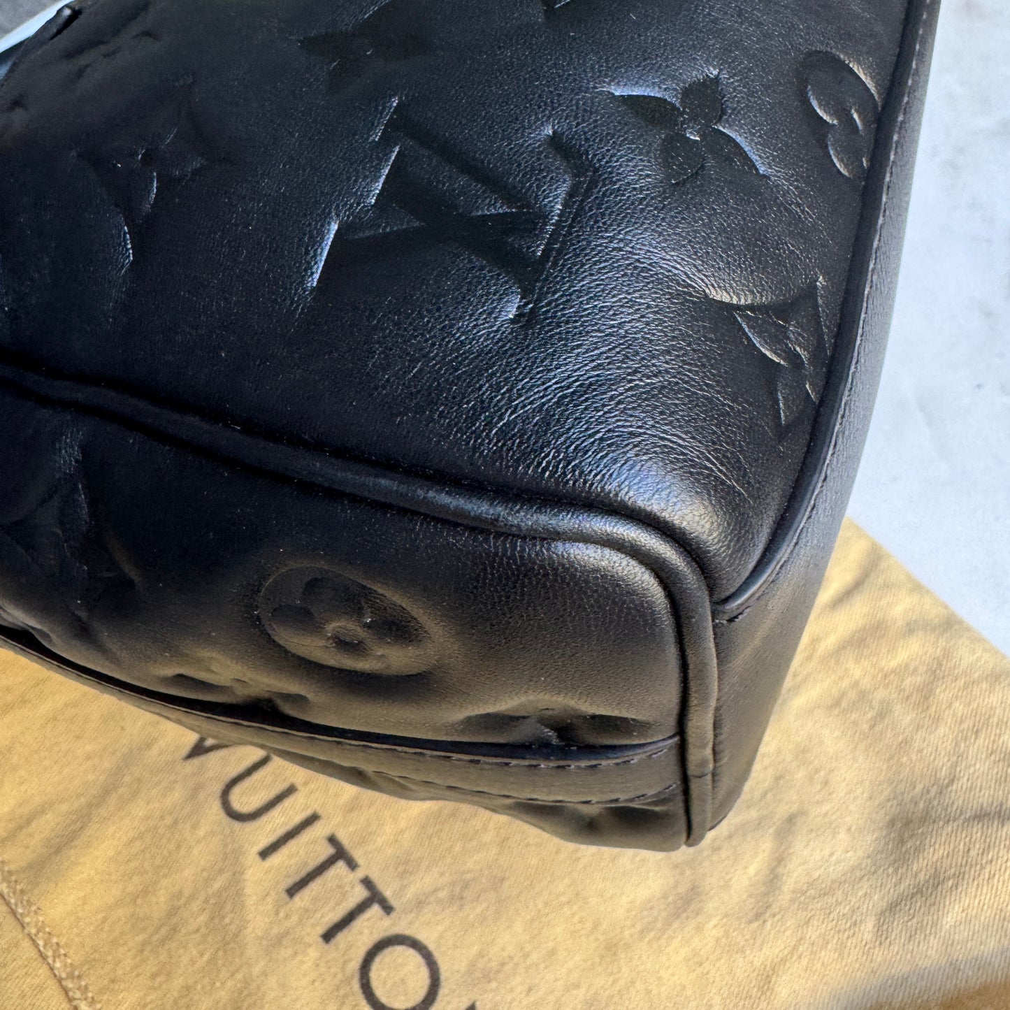 Louis Vuitton Monogram Bubblegram Empreinte Speedy 22 Bandouliere