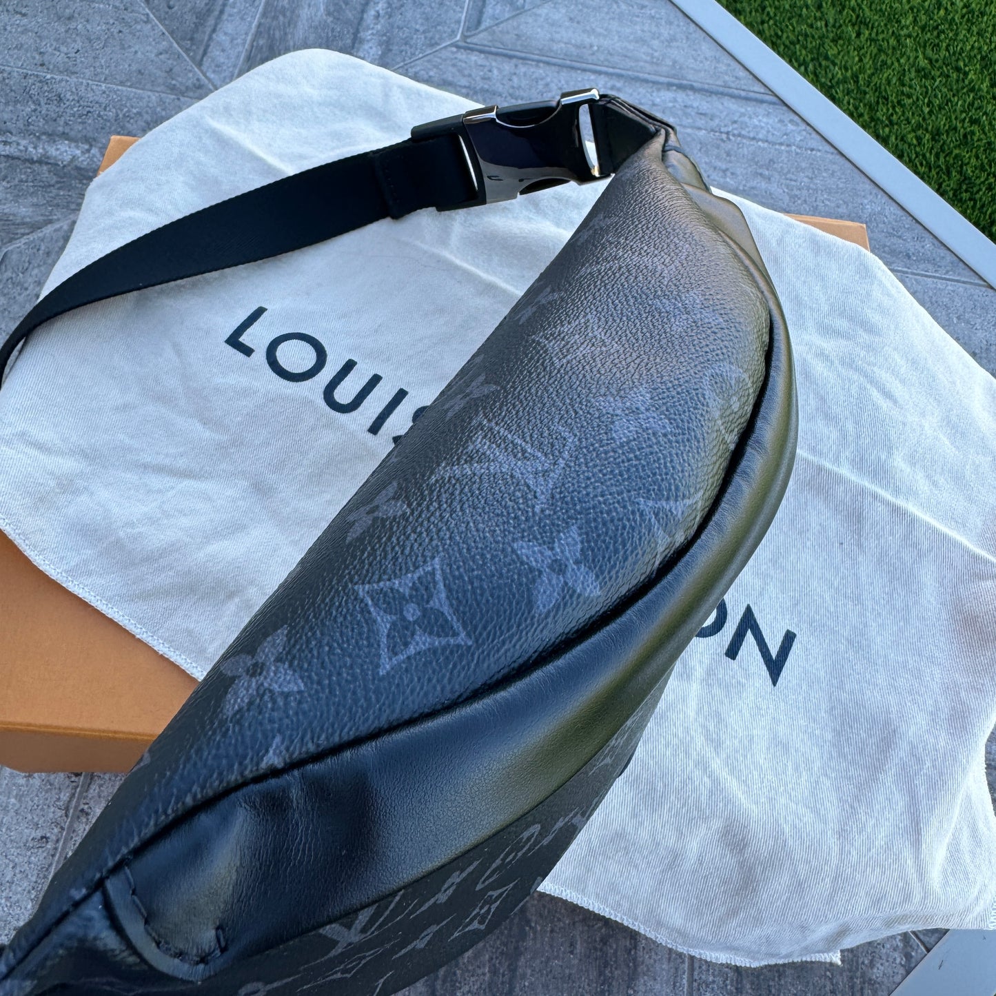 Louis Vuitton Discovery Bumbag PM