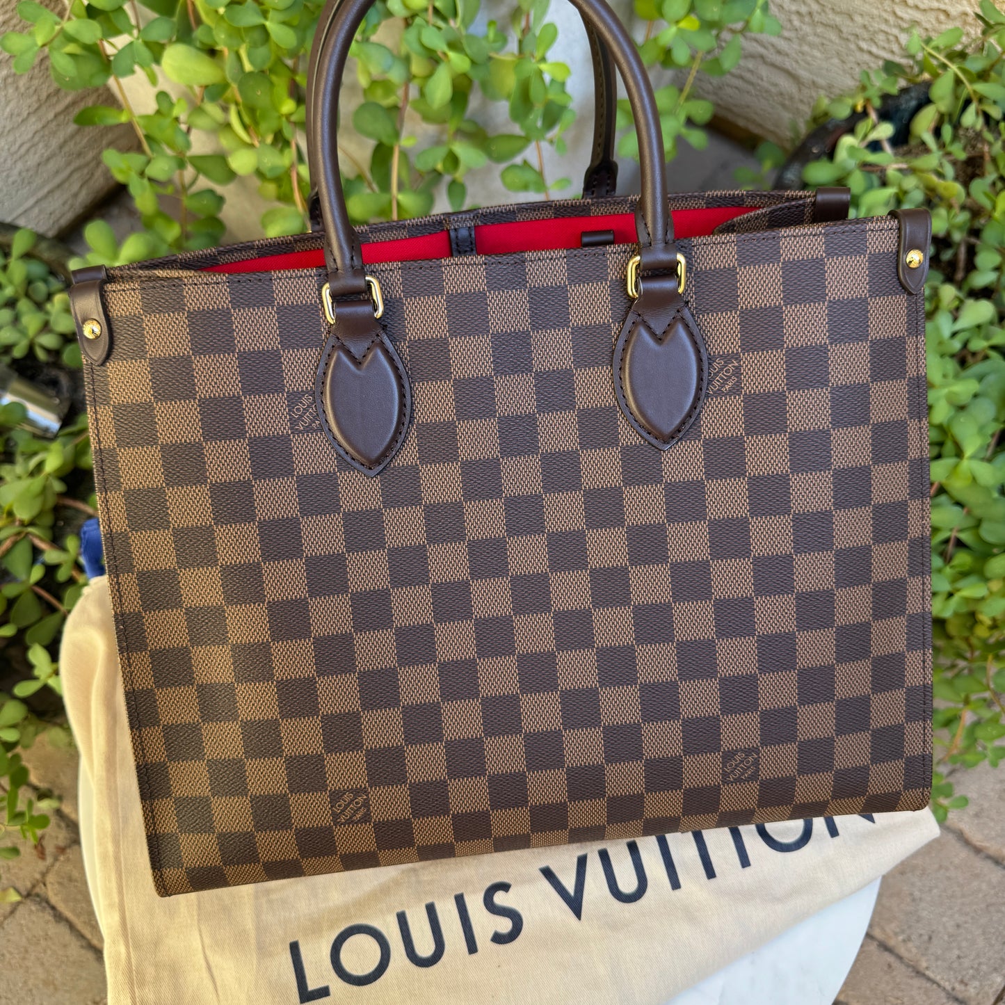 Louis Vuitton Damier Ebene OnTheGo MM