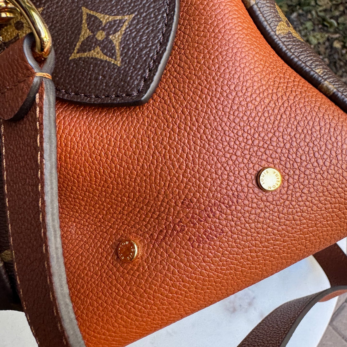 Louis Vuitton Monogram Manhattan NM