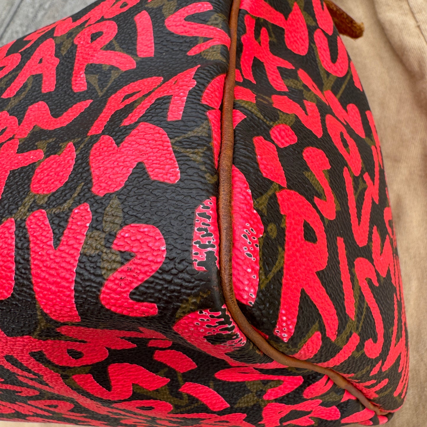 Louis Vuitton Graffiti Monogram Speedy 30