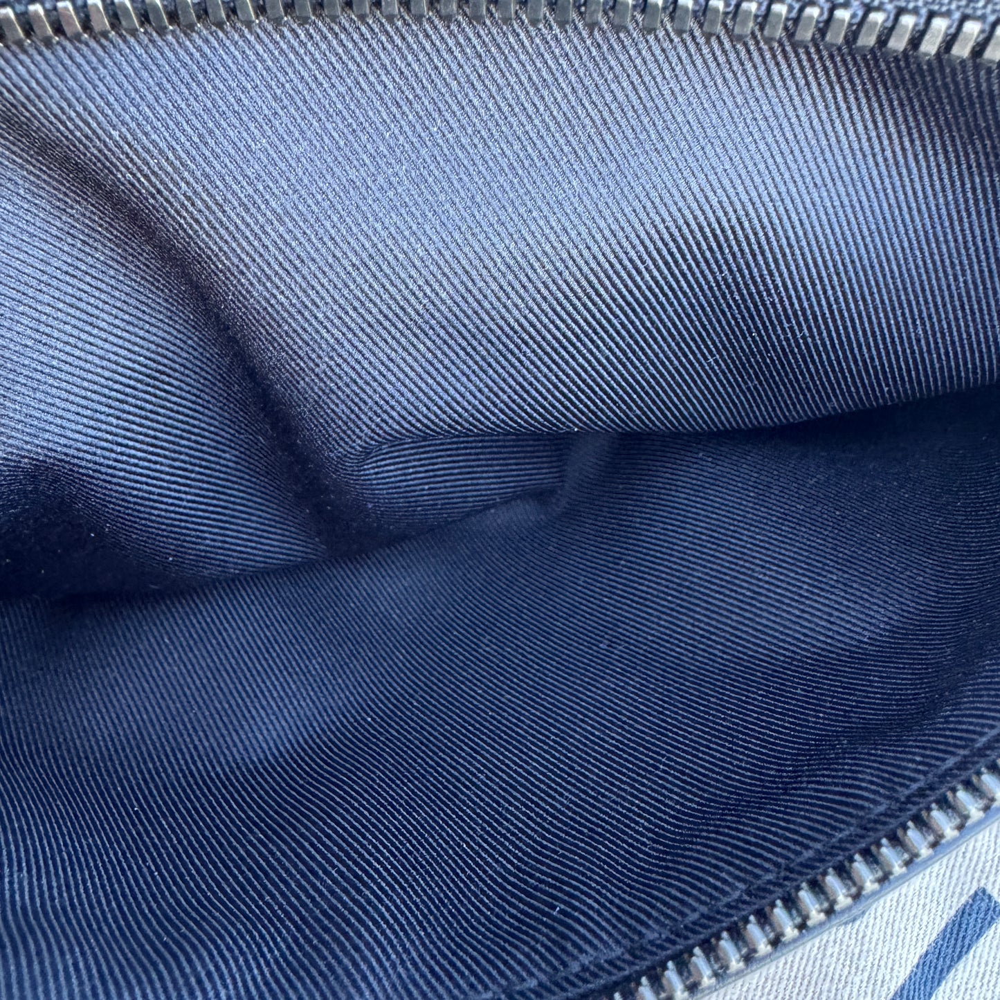 Louis Vuitton Discovery Bumbag PM