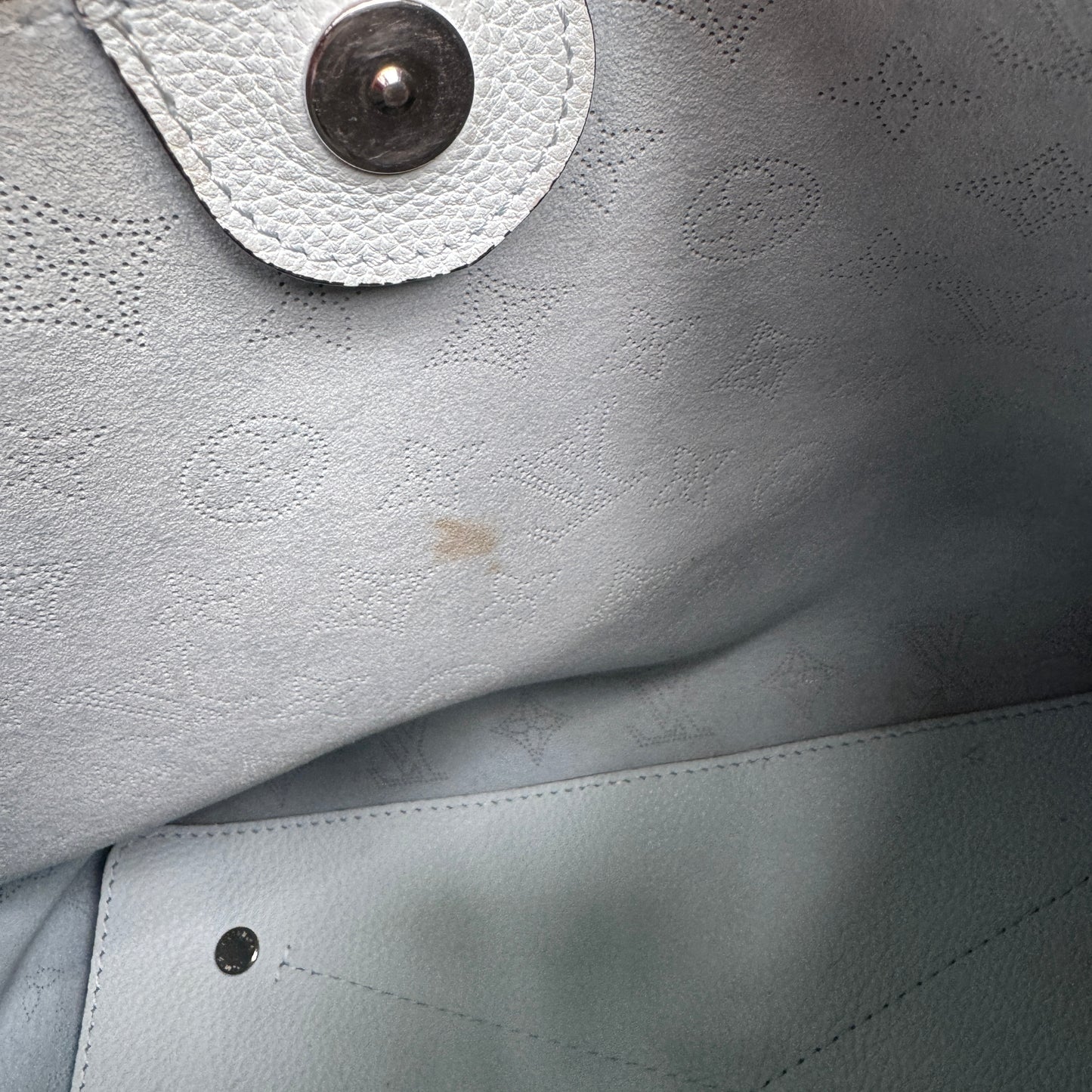 Louis Vuitton Mahina Leather Caramel Hobo Shoulder Bag