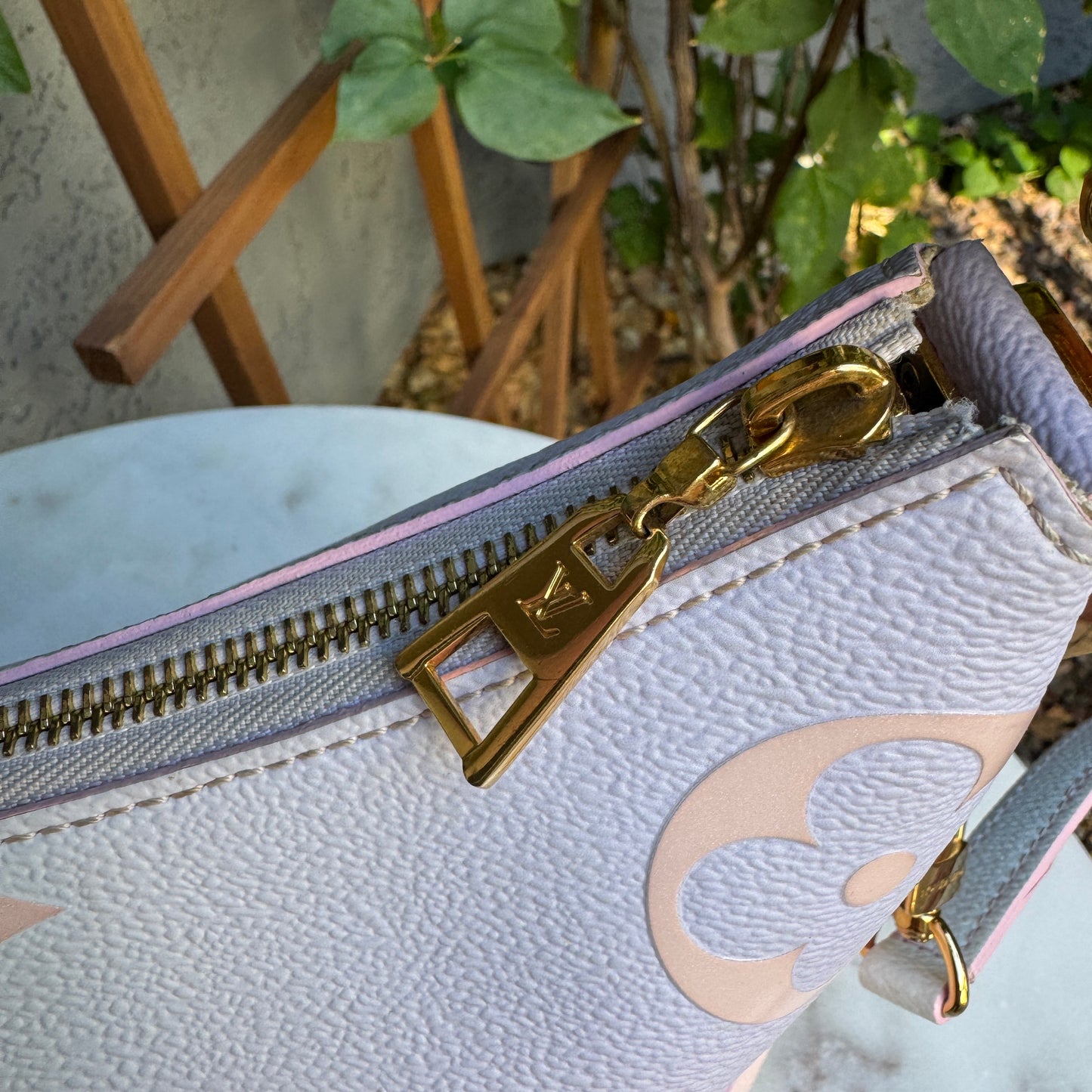 Louis Vuitton Marshmallow Spring in the City Hobo